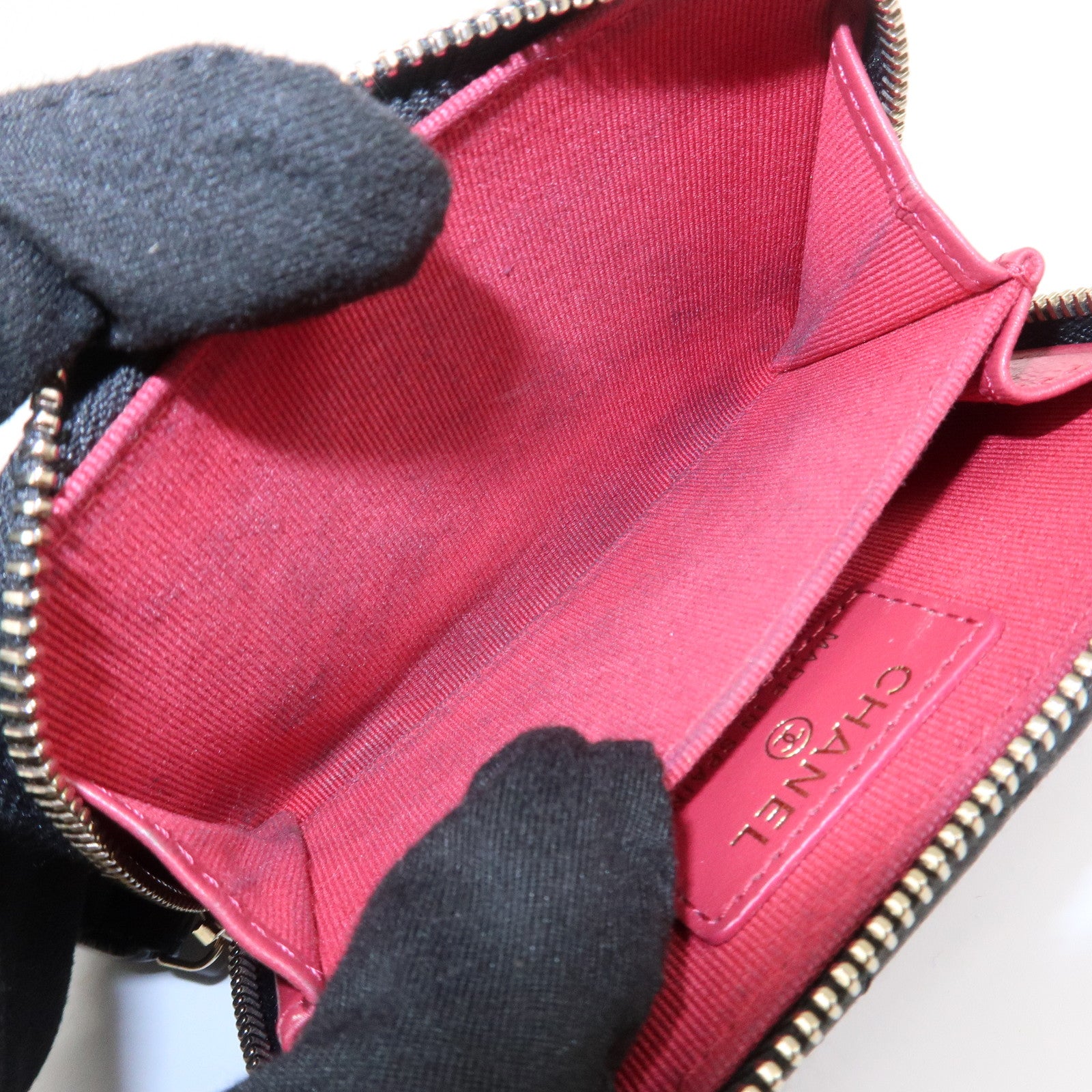 CHANEL Chanel 19 Lamb Skin Round Zippy Coin Case Black AP2701