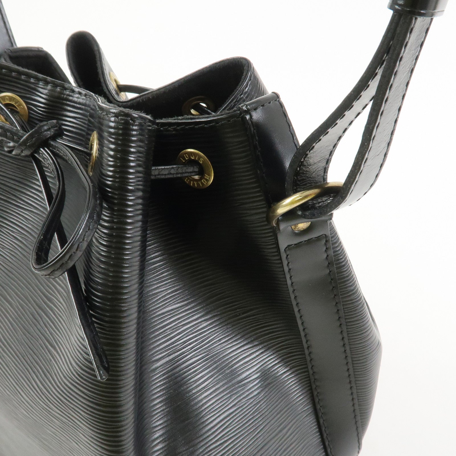 Louis Vuitton Epi Petit Noe Shoulder Bag Noir Black M44102
