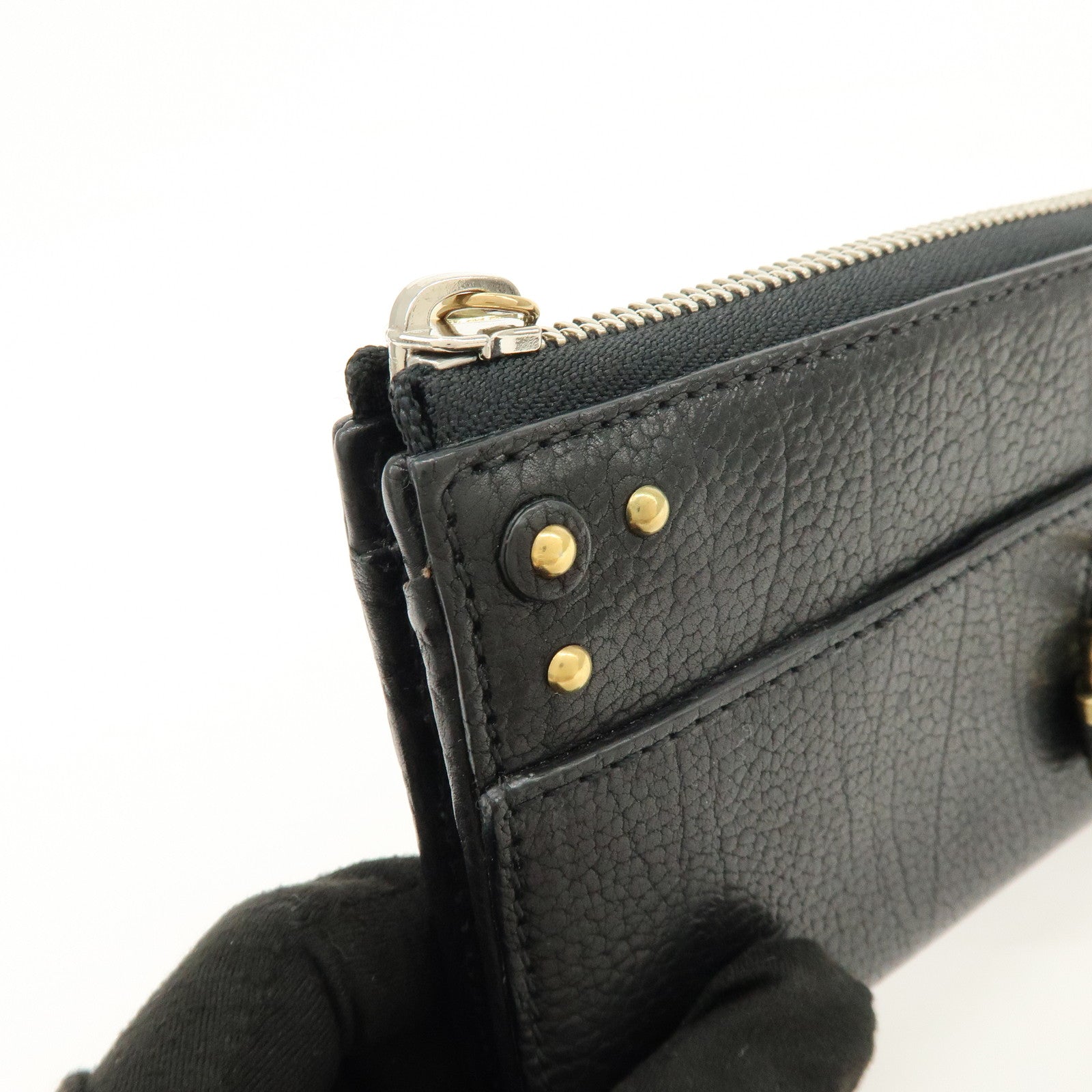 Chloe Aurora Studs Leather Zippy Long Wallet Black