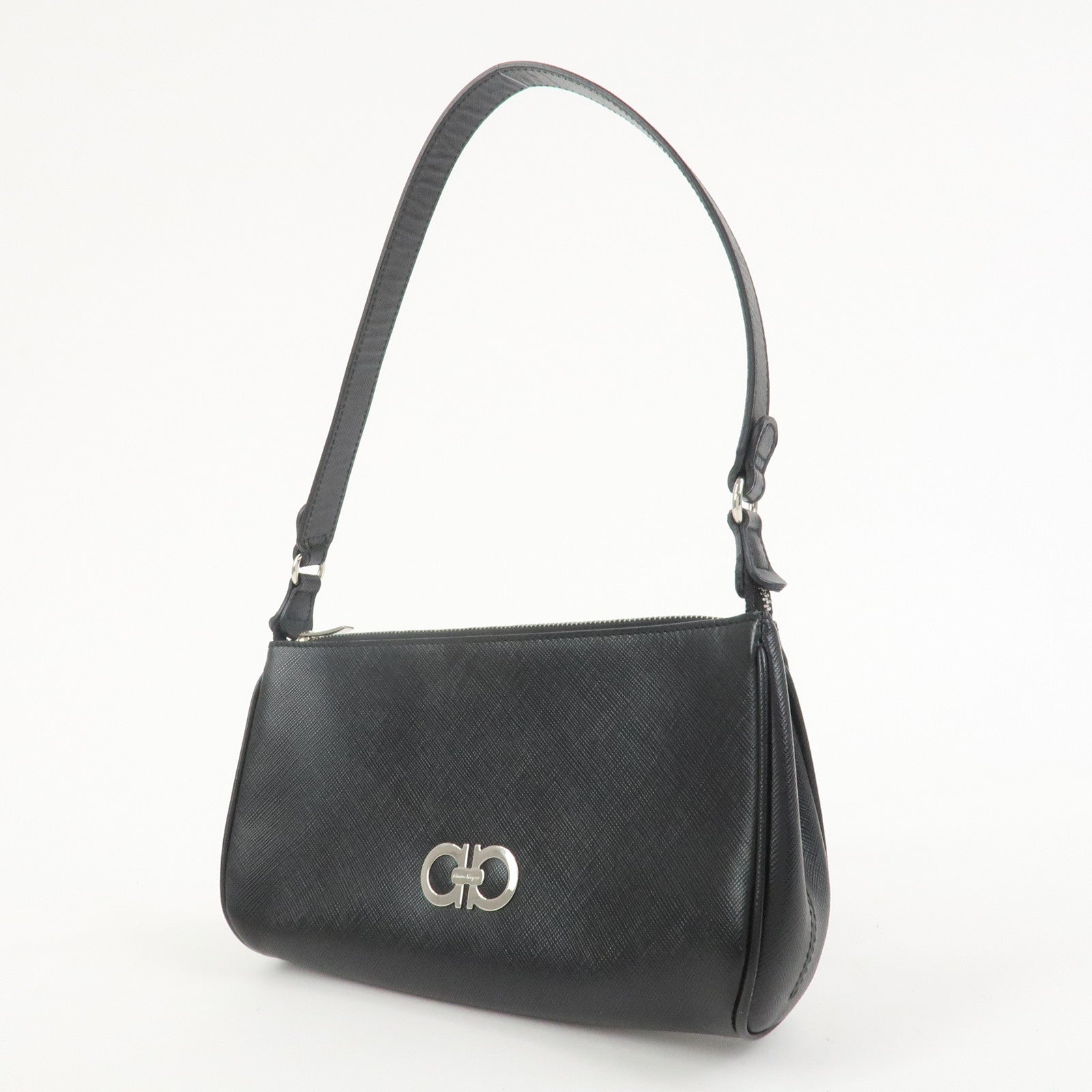 Ferragamo Gancini Leather Shoulder Bag Hand Bag Black