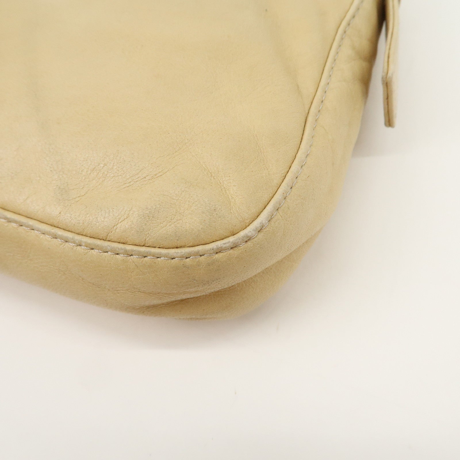 FENDI Mamma Baguette Leather Shoulder Bag Hand Bag Ivory 26424