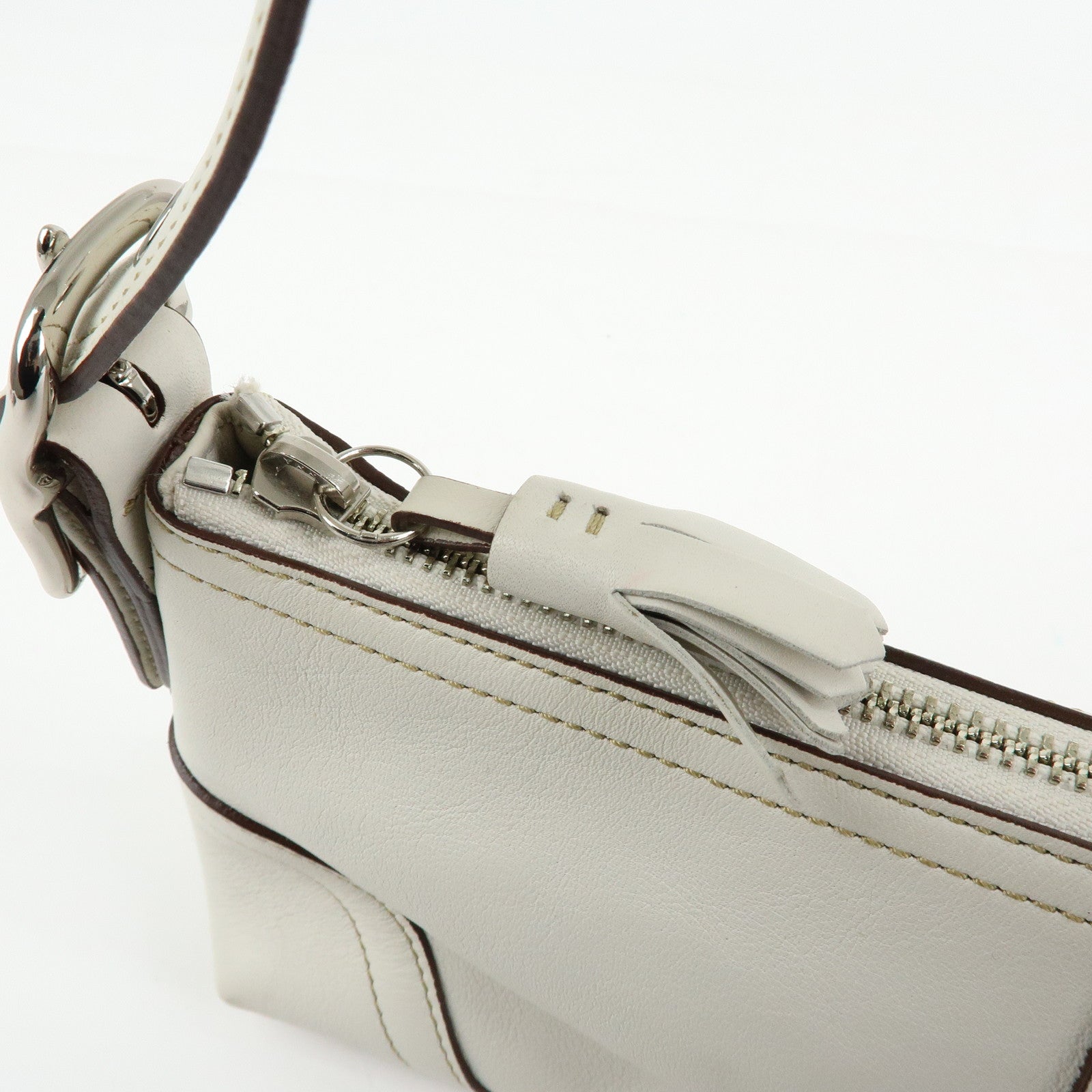 COACH Leather Hand Bag Shoulder Bag Pouch Charm White