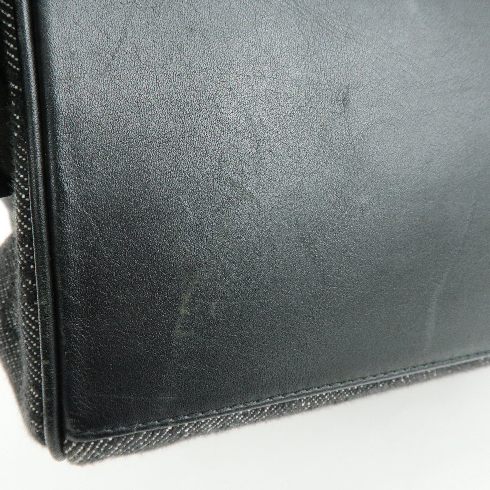 GUCCI GG Canvas Leather Shoulder Bag Black