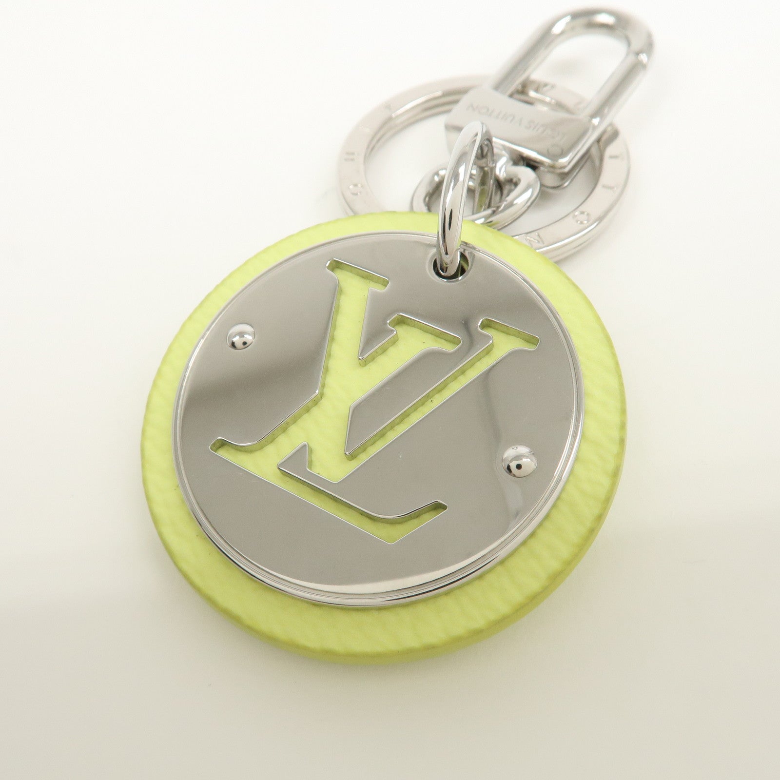 Louis Vuitton Circle Leather Metal Bag Charm Key Chain Lime M02470