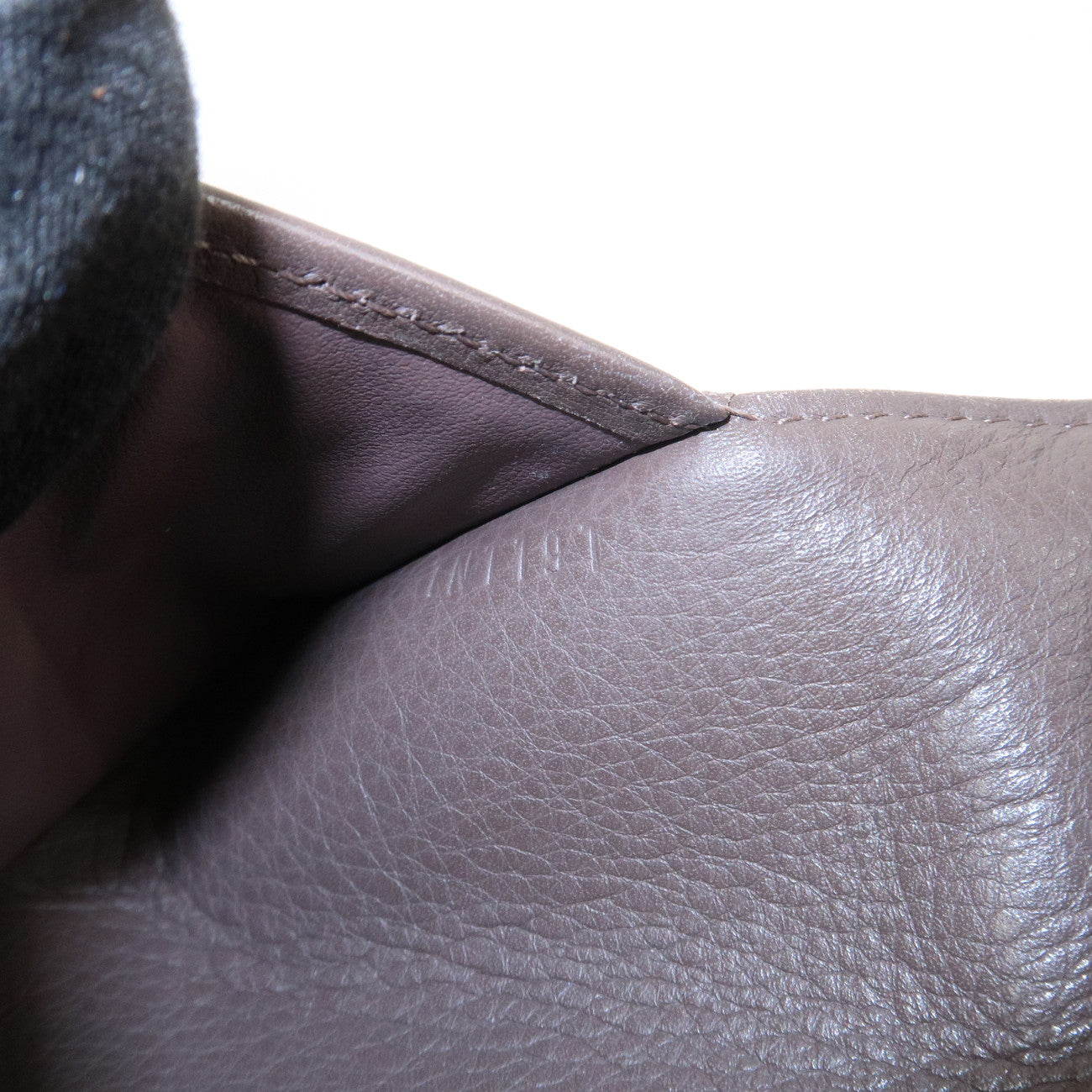 Louis Vuitton Monogram Mahina Portefeuille Amelia Wallet M58089