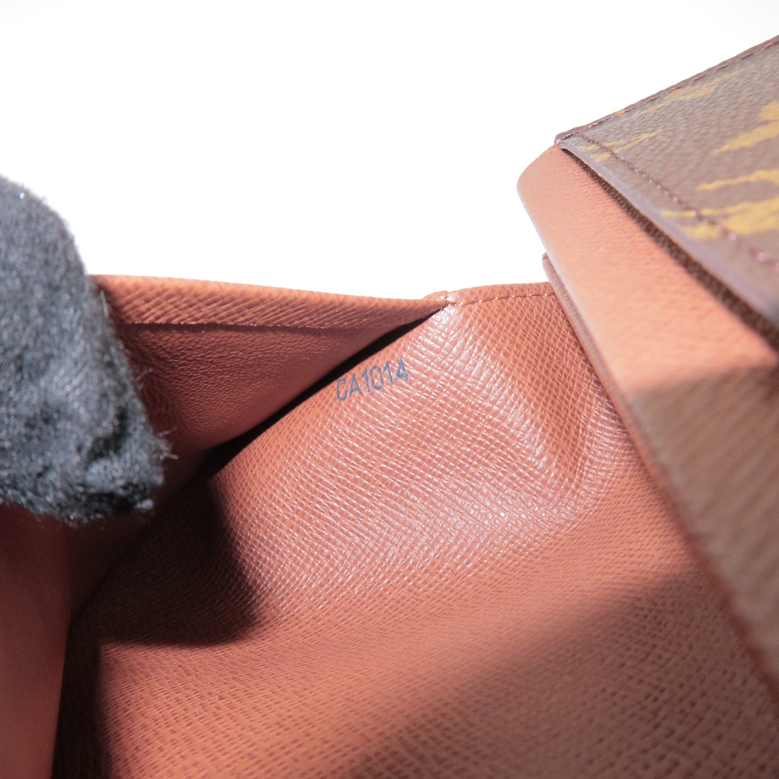 Louis Vuitton Monogram Porte Monnaie Billet Tresor Wallet M61730