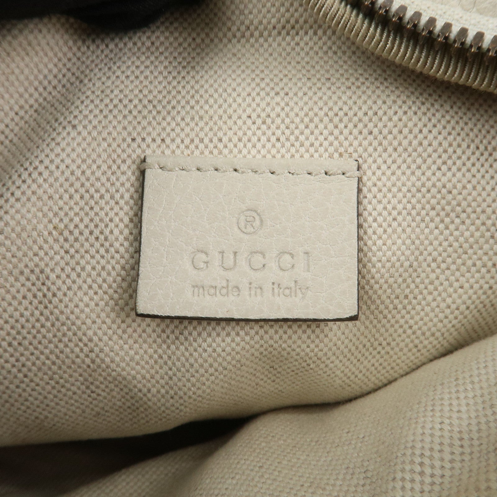 GUCCI Sherry Leather Waist Pouch Body Bag White 527792