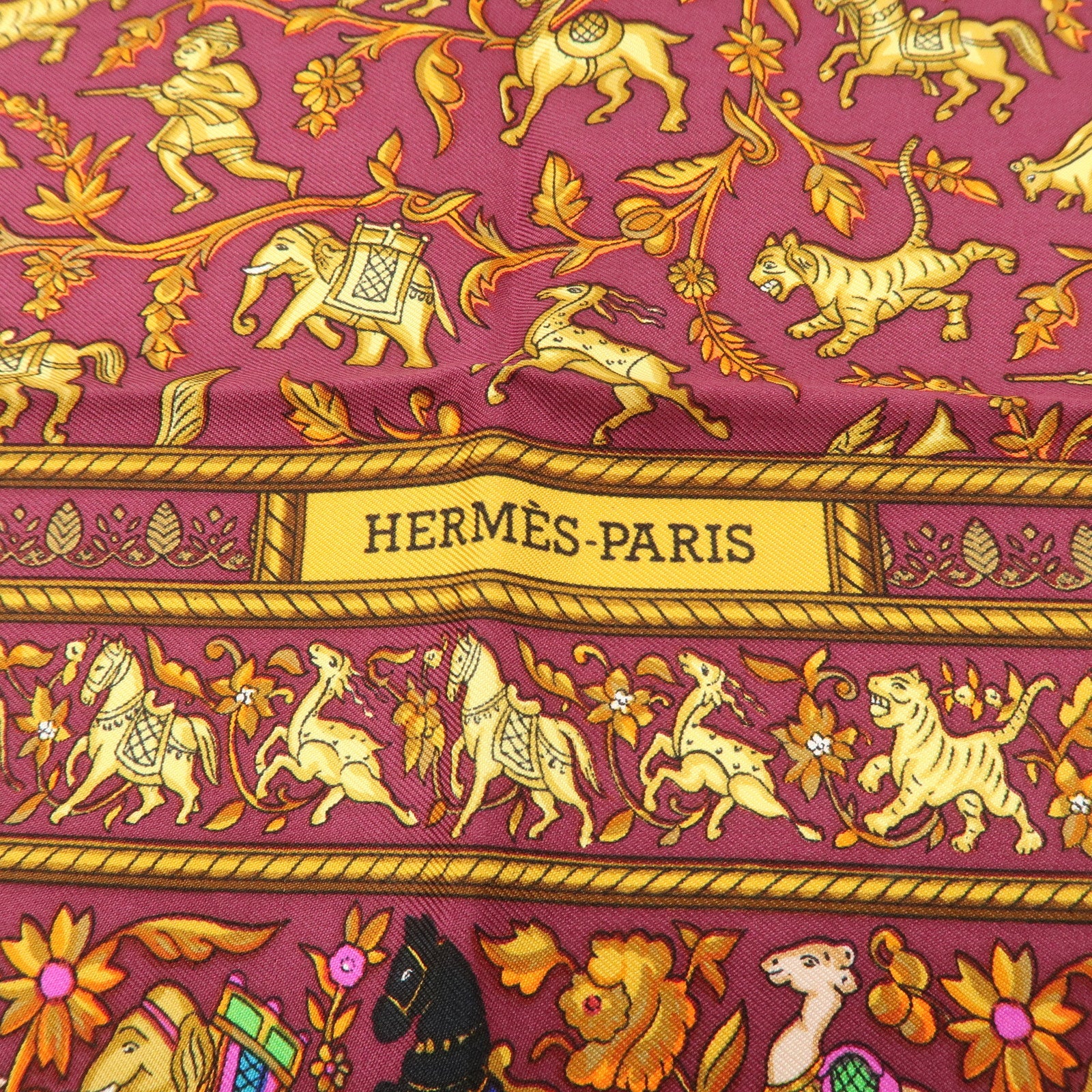 HERMES Carre 90 Silk 100% Scarf CHASSE EN INDE Bordeaux
