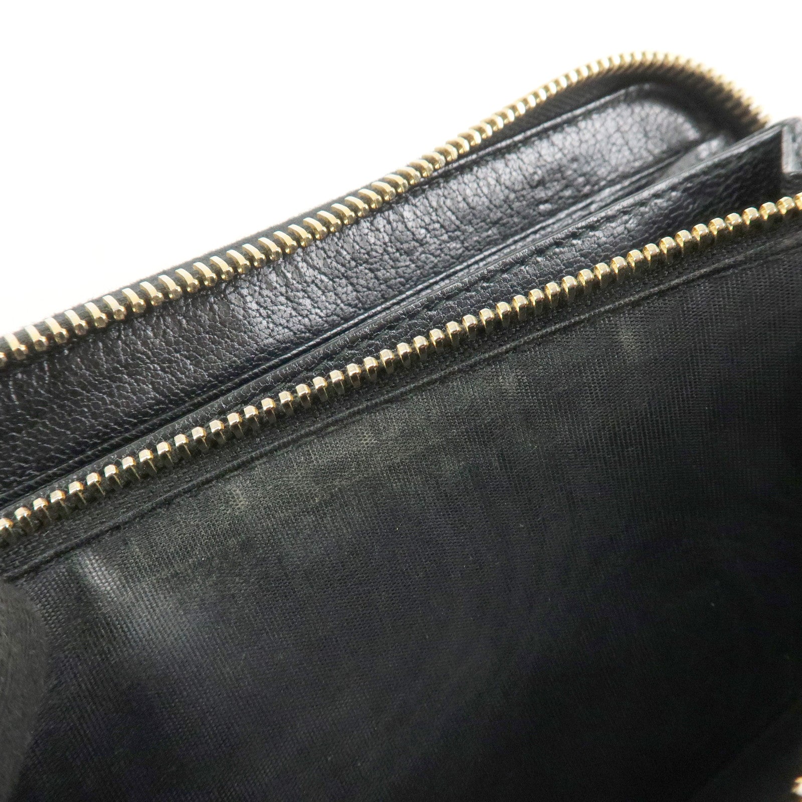 MIU MIU Leather Studs Round Zippy Long Wallet Black 5ML506 Used