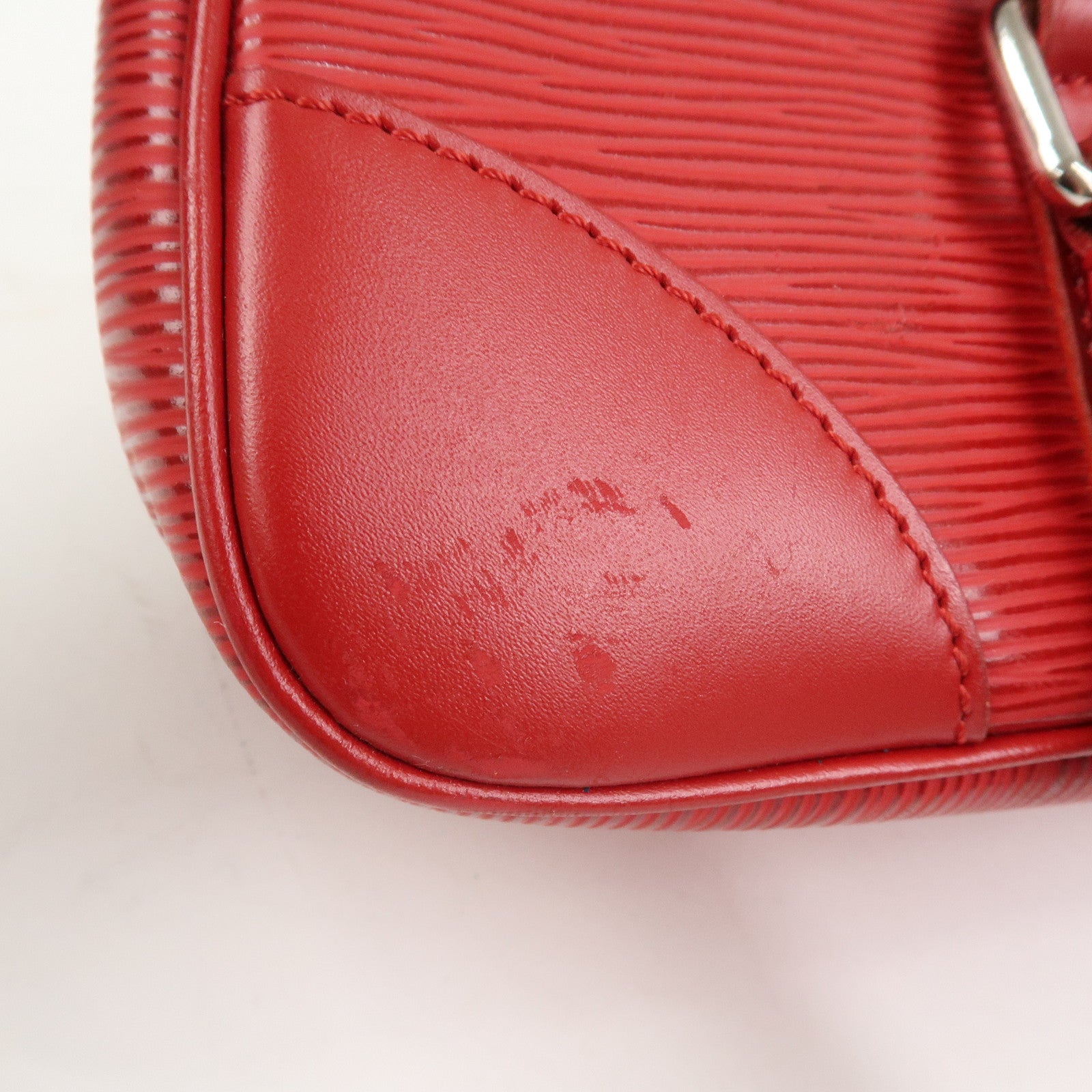 Louis Vuitton Epi Leather Segur PM Hand Bag Shoulder Bag M5882E