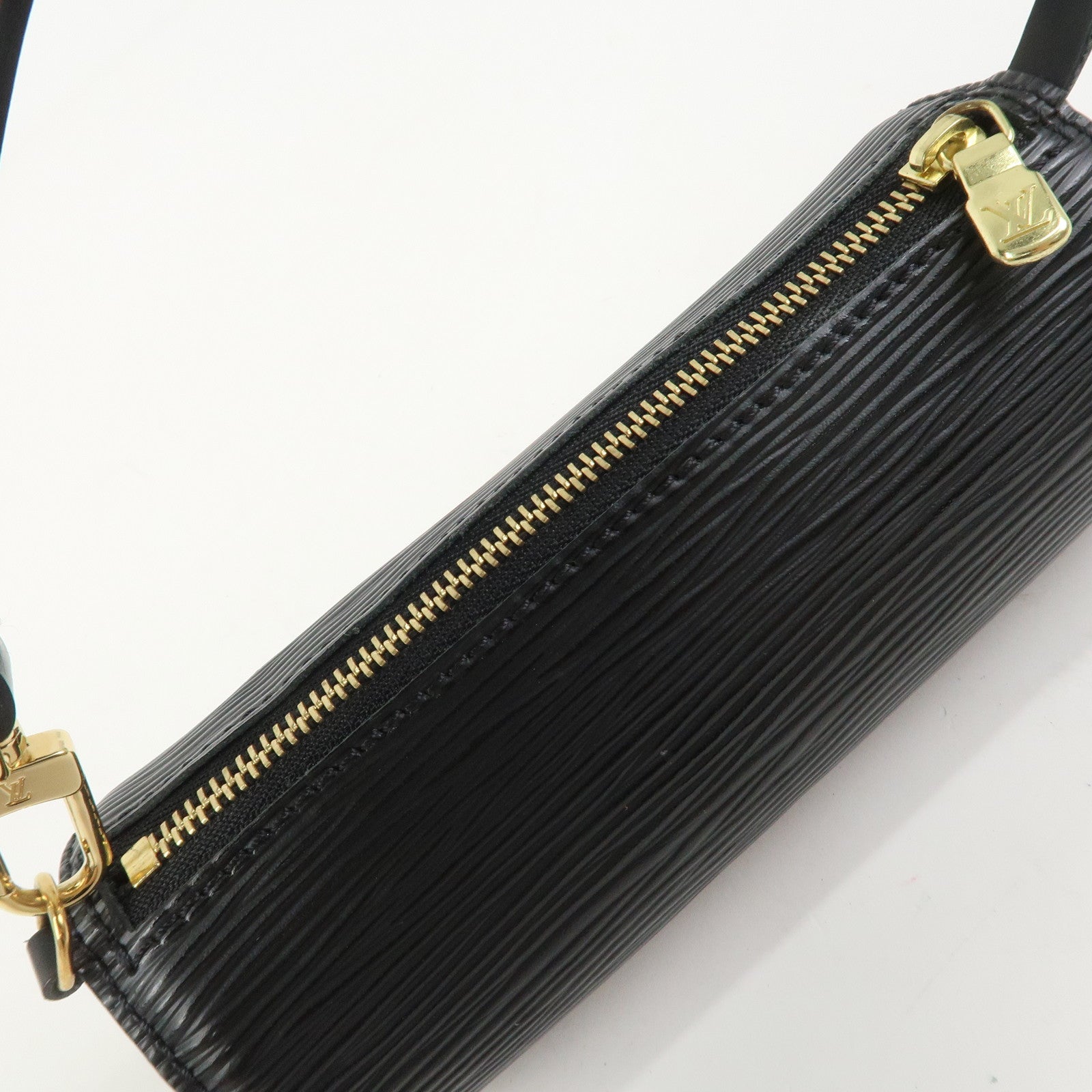 Louis Vuitton Epi Mini Pouch For Soufflot Hand Bag Noir
