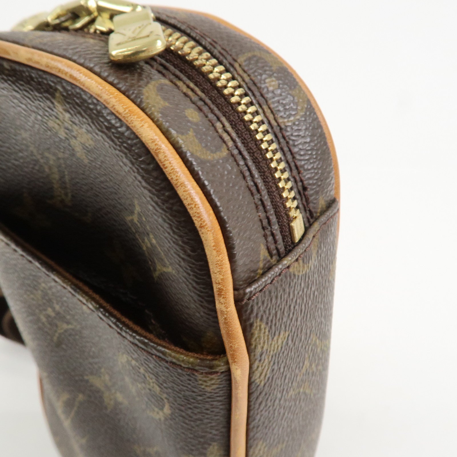 Louis Vuitton Monogram Pochette Gange Crossbody Bag M51870