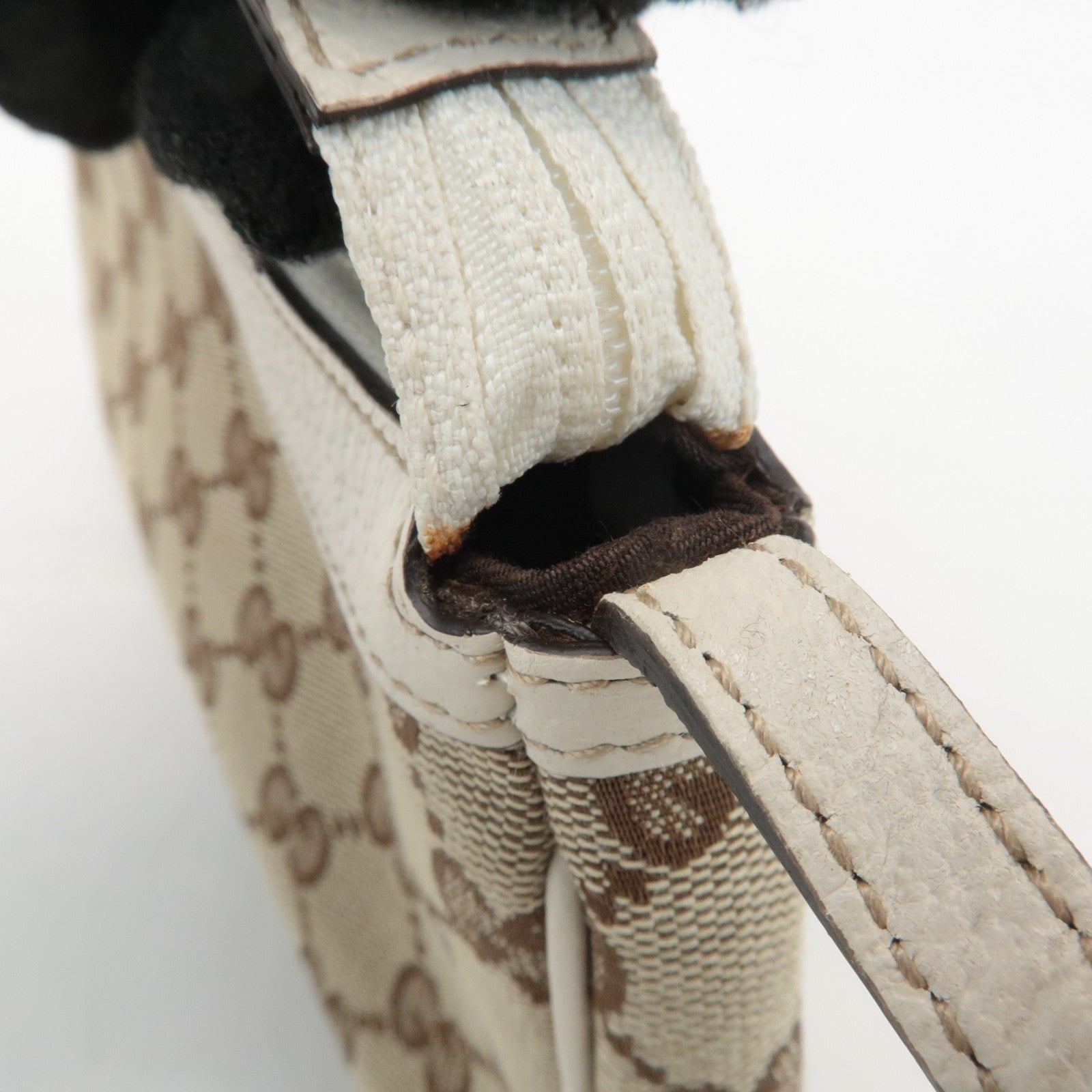 GUCCI GG Canvas Leather Accessory Pouch Hand Bag Beige Ivory 154432 Used