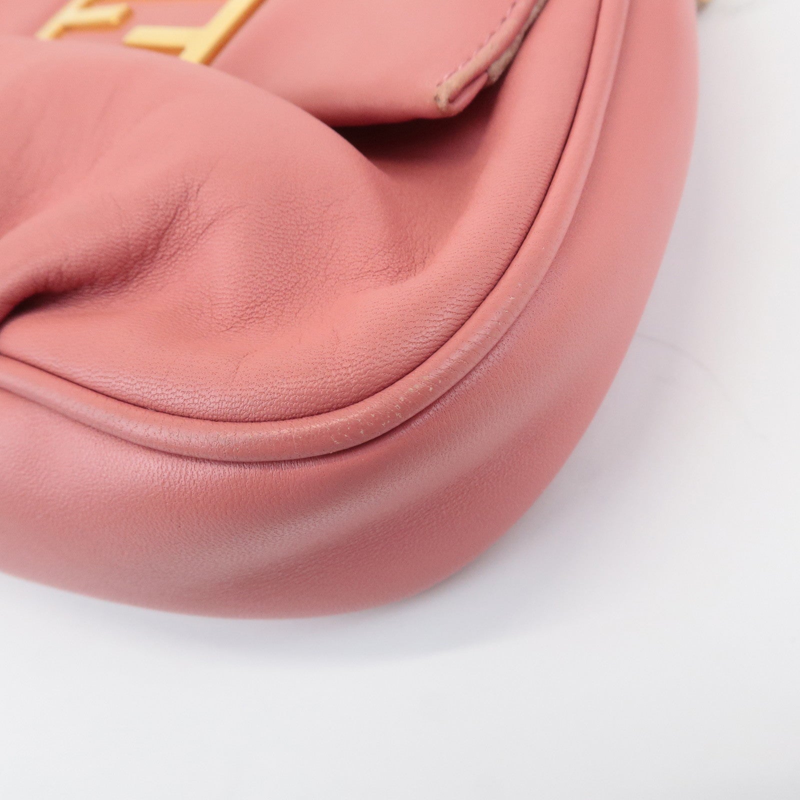 FENDI Leather Chain Shoulder Bag Purse Gold HDW Pink 8M0276 Used