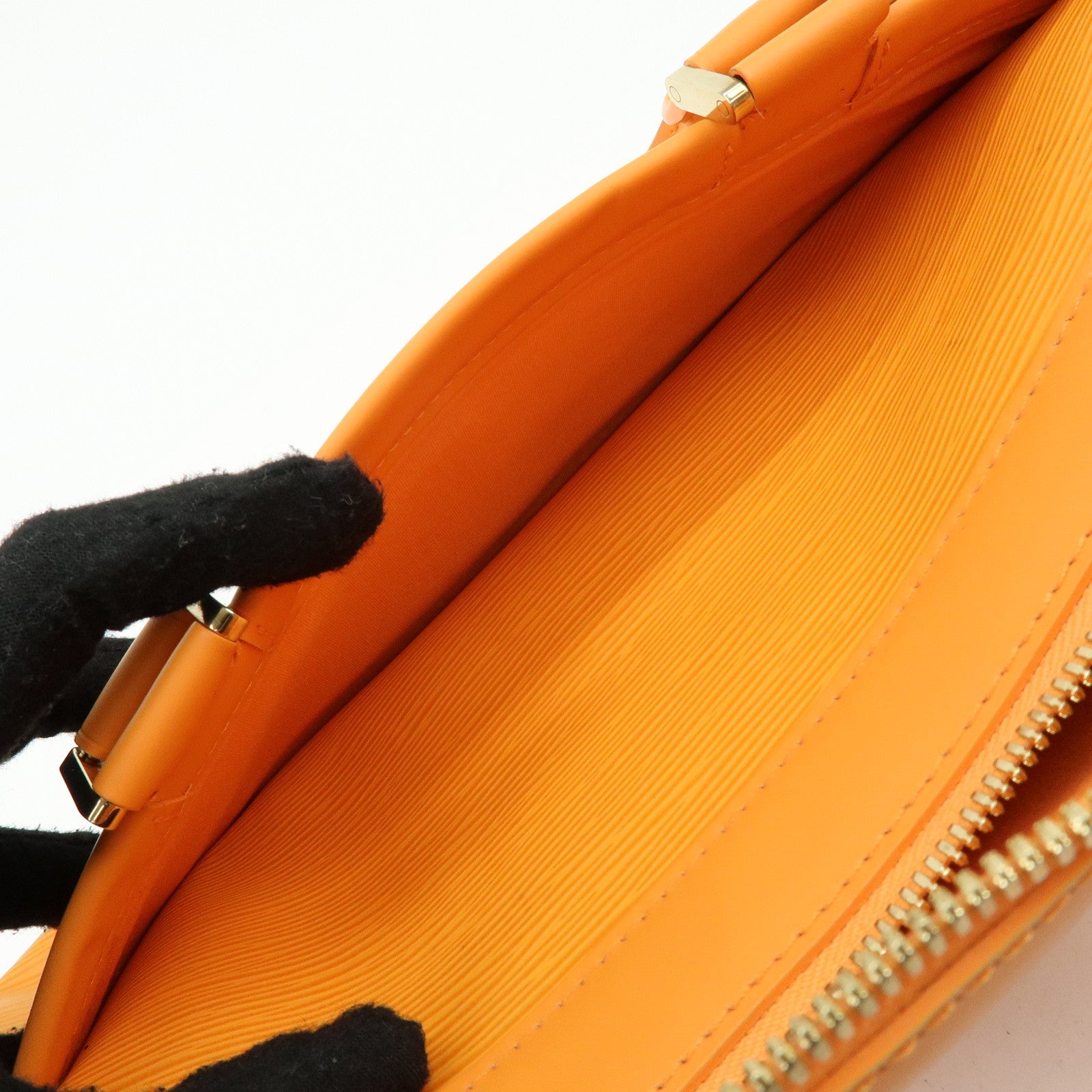 Louis Vuitton Epi Leather Danura MM 2Way Bag Mandarin M5910H