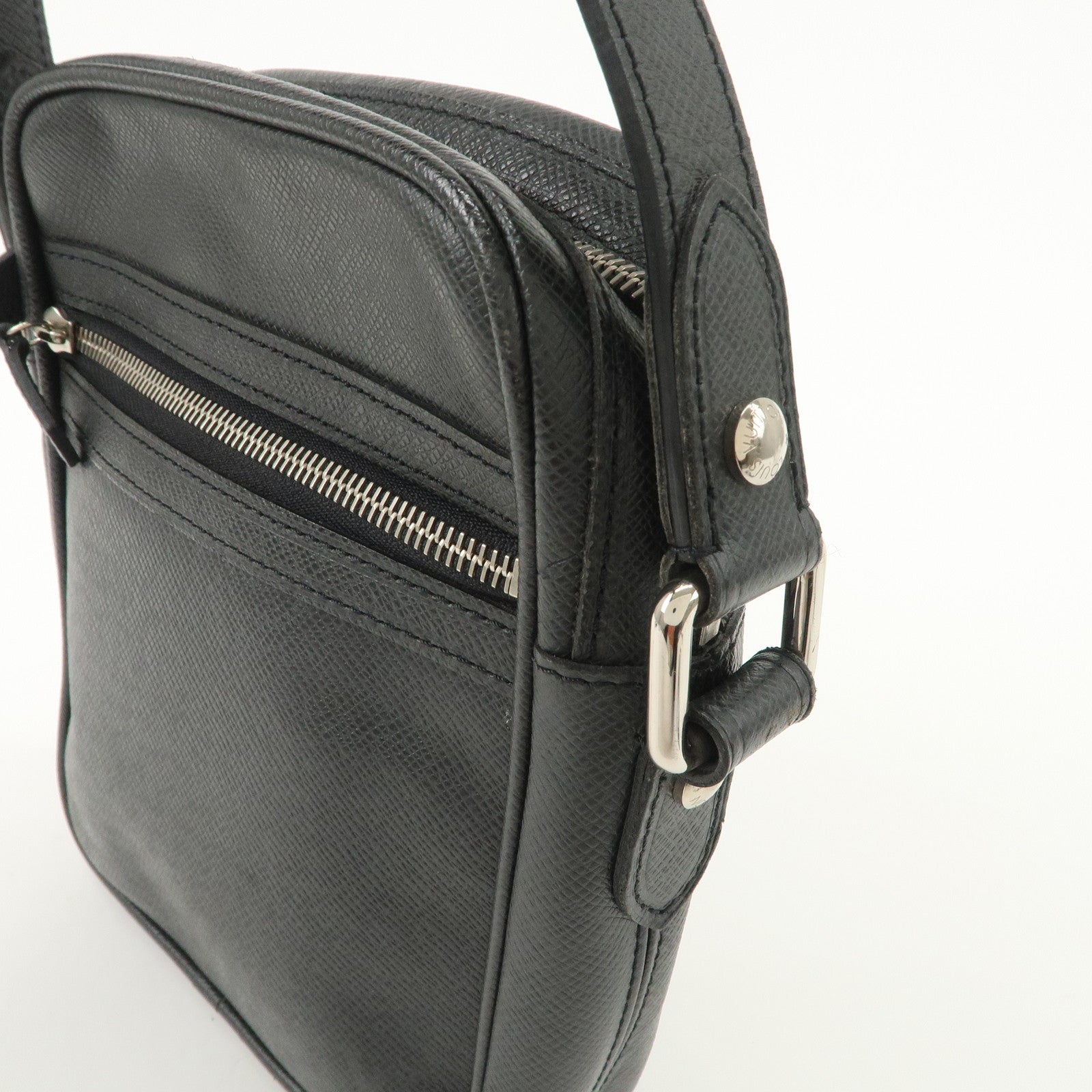 Louis Vuitton Taiga Leather Dimitri Shoulder Bag Ardoise M32462