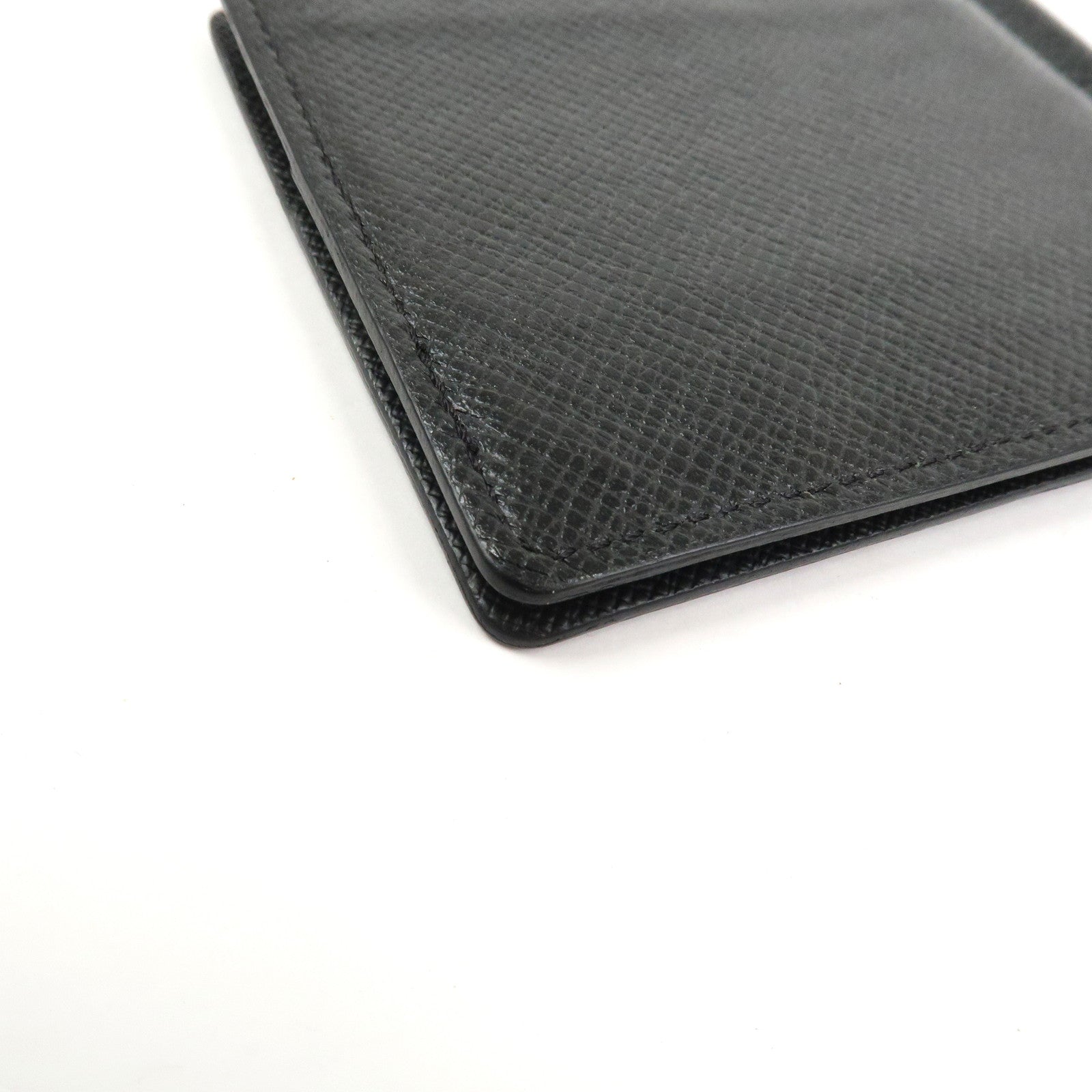 Louis Vuitton Taiga Portefeuille Pince Card Case Bill Clip M62978