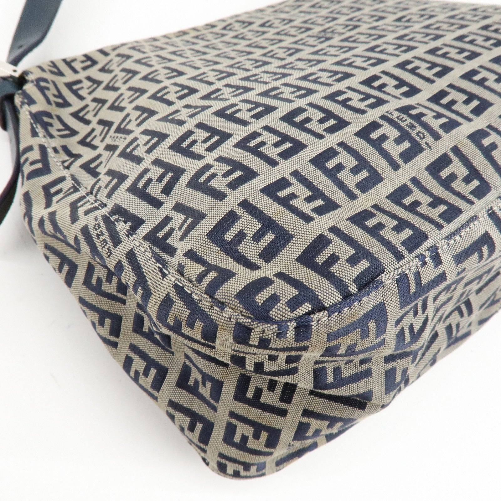 FENDI Mamma Baguette Zucchino Canvas Leather Shoulder Bag 26325