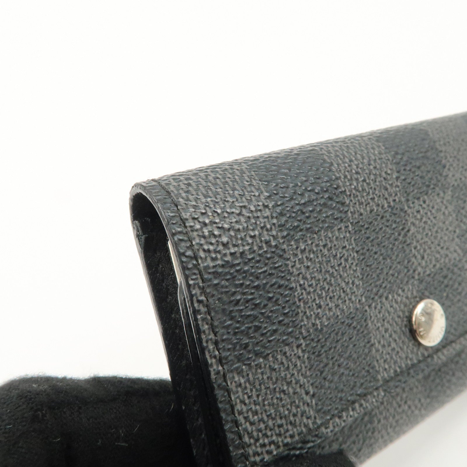 Louis Vuitton Damier Graphite Multicle 6 Key Case Gray N62662 Used