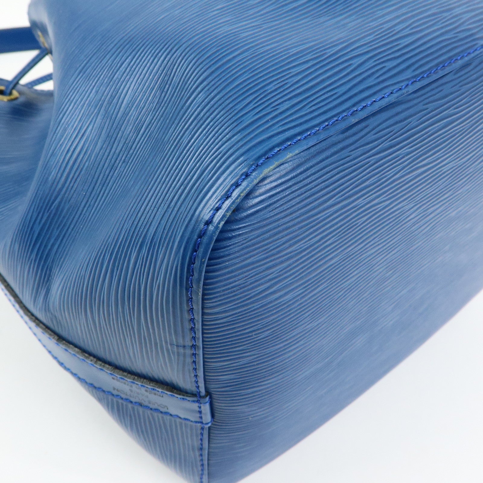 Louis Vuitton Epi Petit Noe Shoulder Hand Bag Toledo Blue M44105