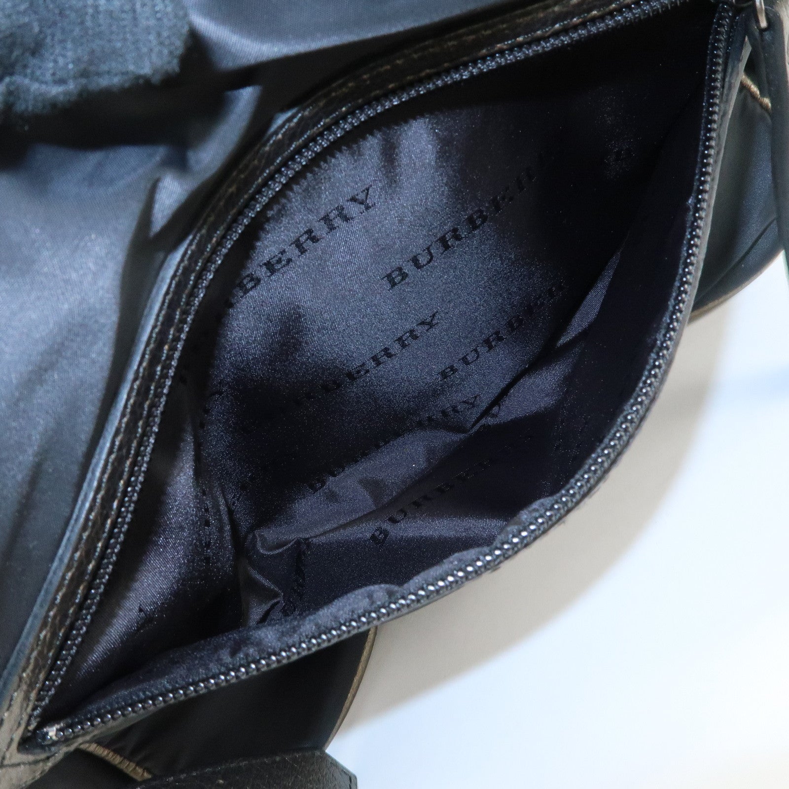 BURBERRY Nylon Leather Shoulder Bag Black Used