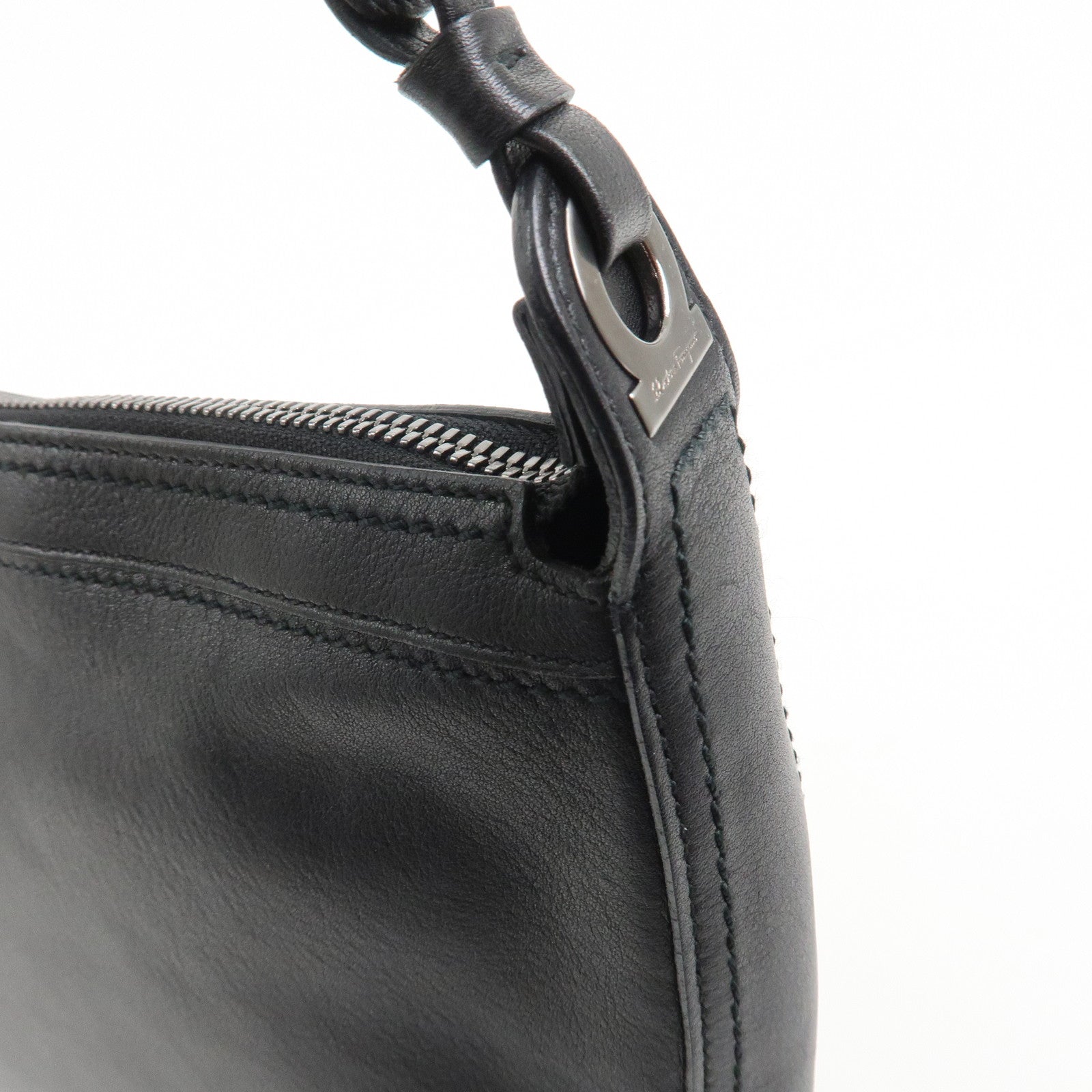Ferragamo Gancini Leather Shoulder Bag Hand Bag Black