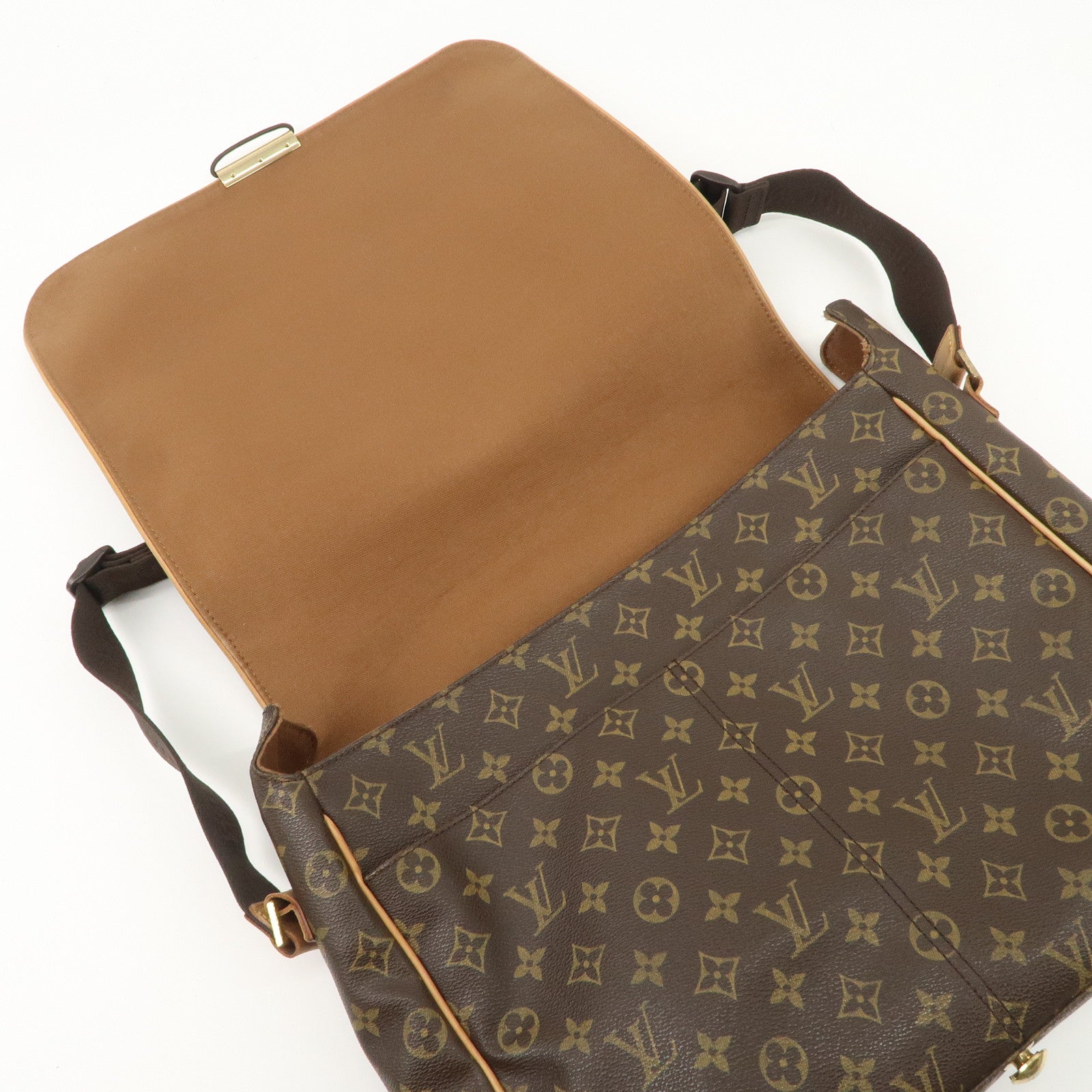 Louis Vuitton Monogram Abbesses Messenger Bag Shoulder Bag M45257 Used