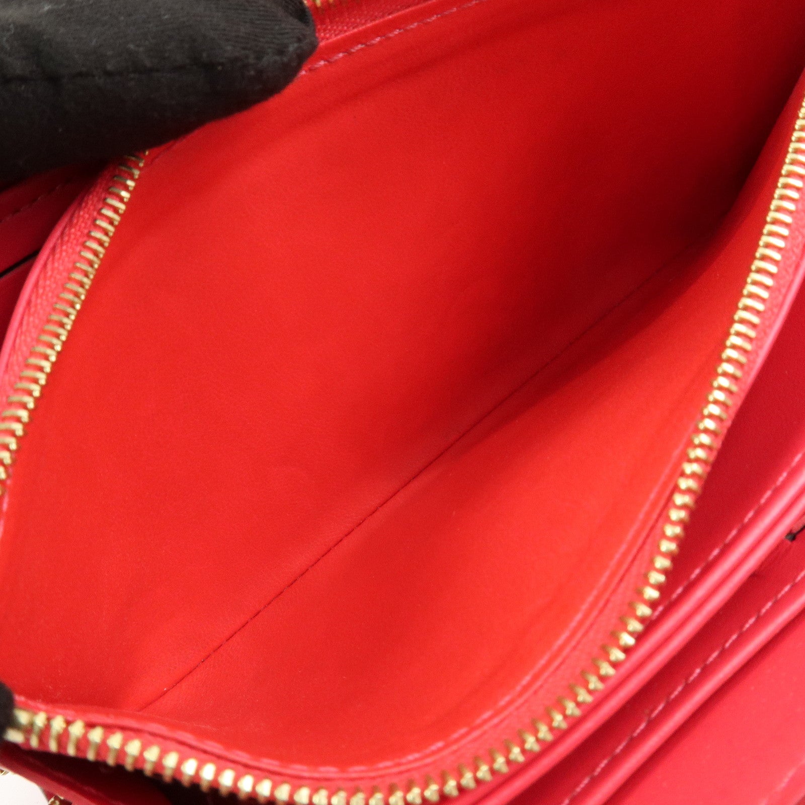 Louis Vuitton Monogram Vernis Round Zippy Wallet Hot Pink M93058