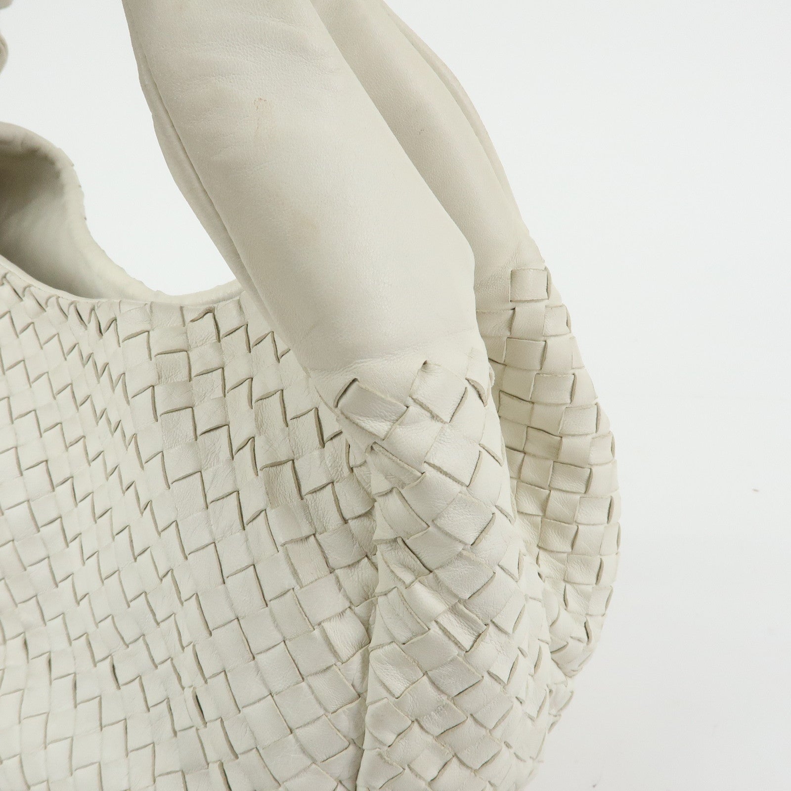 BOTTEGA VENETA Intrecciato Campana Leather Shoulder Bag 125787