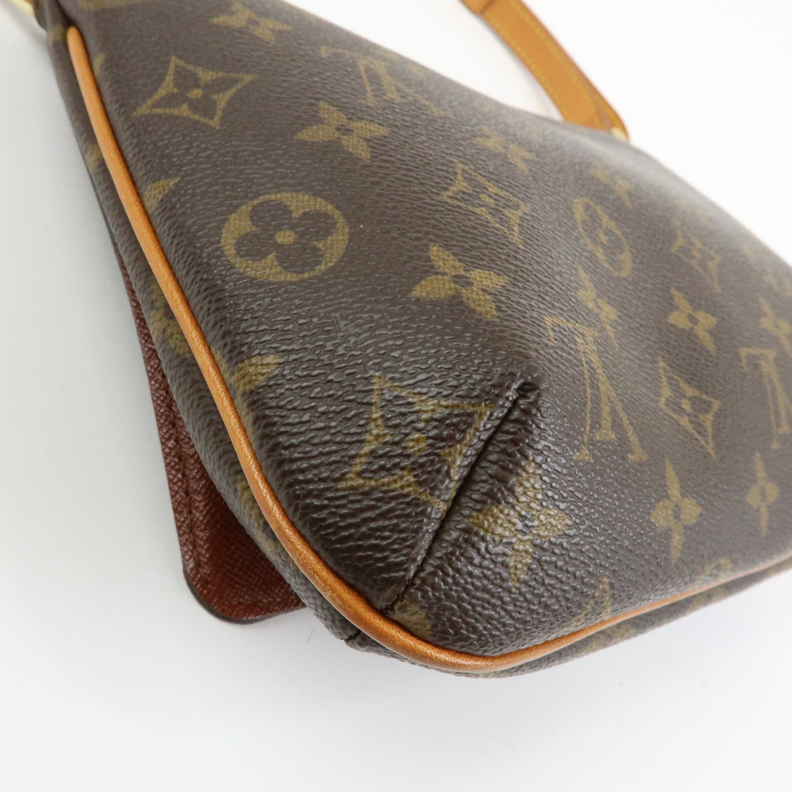 Louis Vuitton Monogram Musette Tango Short Shoulder Bag M51257