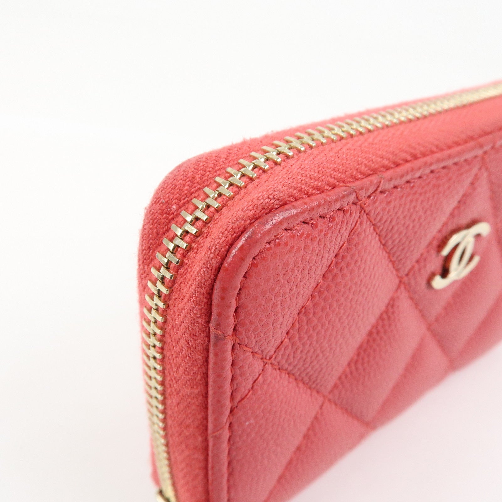 CHANEL COCO Mark Matelasse Caviarskin Classic Zippy CoinCase AP0216