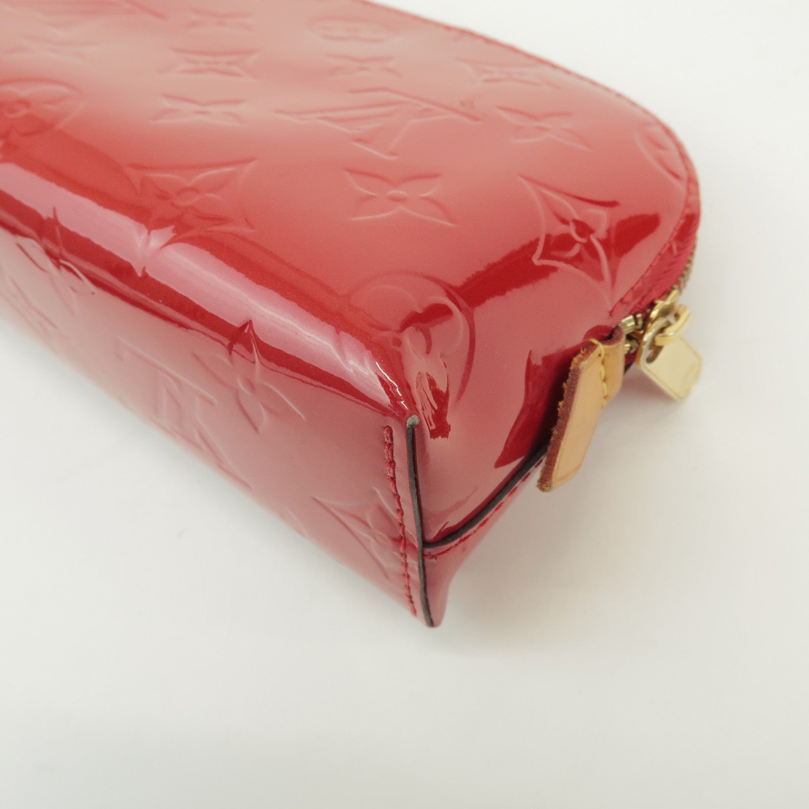Louis Vuitton Monogram Vernis Leather Cosmetic Pouch Rose M90009