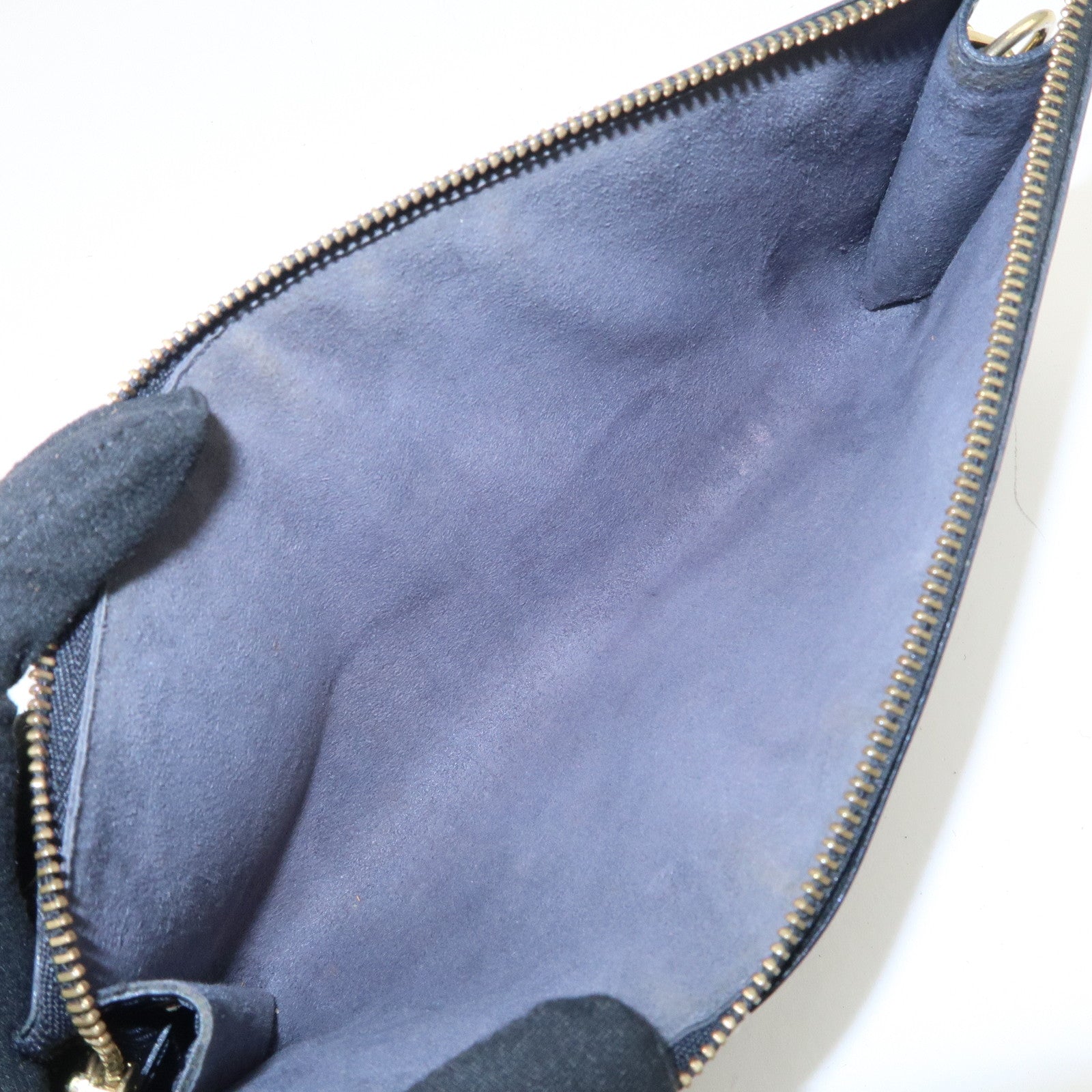 Louis Vuitton Epi Pochette Accessoires Hand Bag Noir M52942