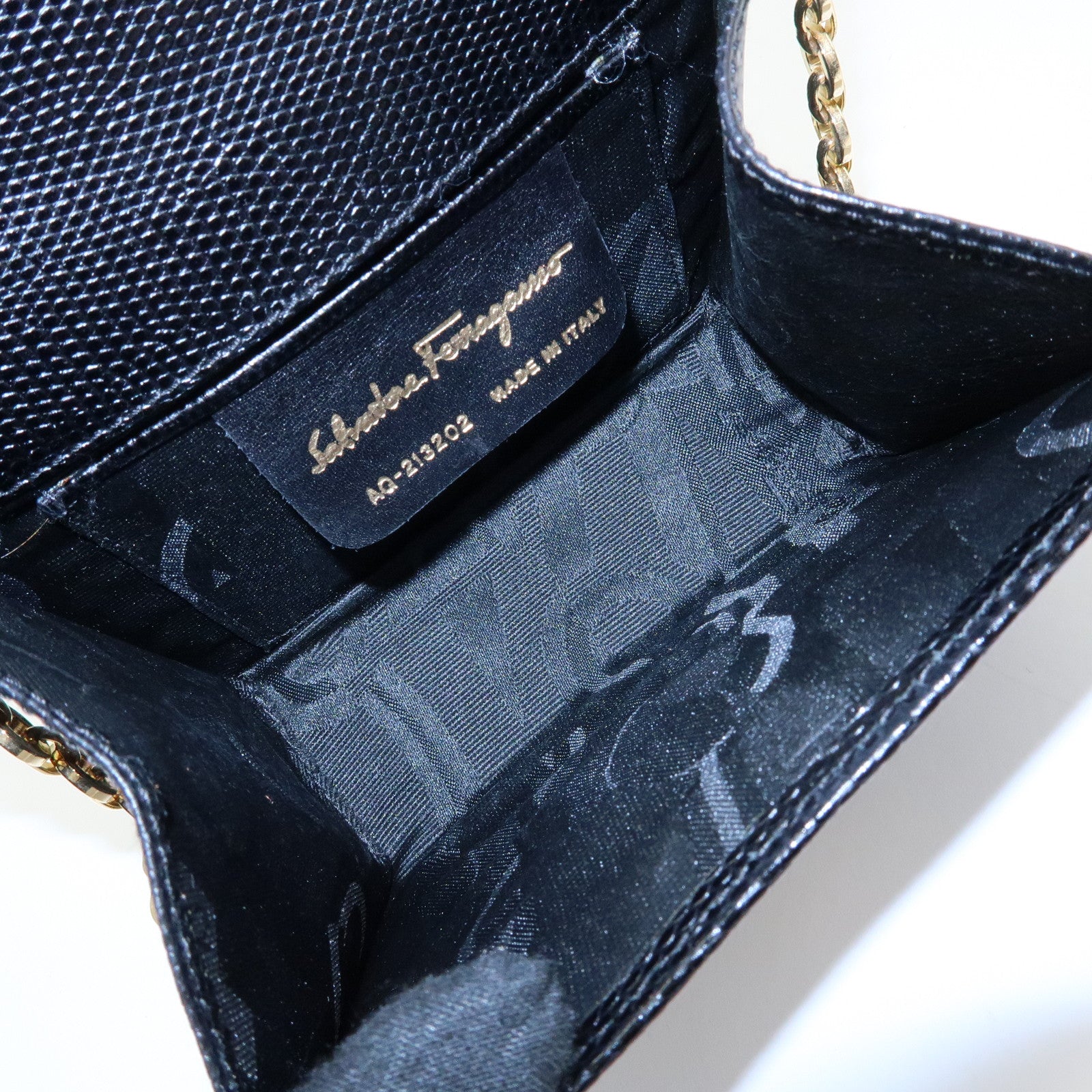 Ferragamo Vara Ribbon Embossed Leather 3Way Bag Chain Shoulder Bag
