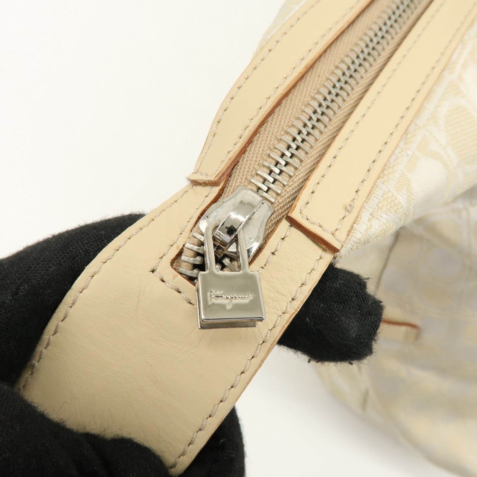 Ferragamo Gancini Canvas Leather Tote Bag Shoulder Bag Light Beige