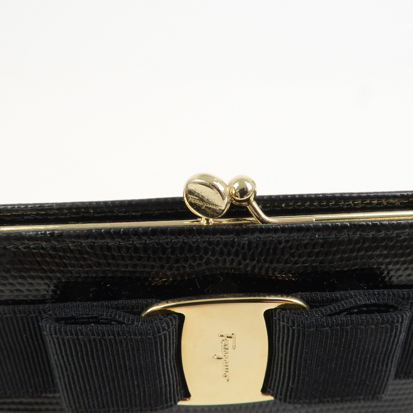 Ferragamo Vara Ribbon Embossed Leather Chain Shoulder Bag Black