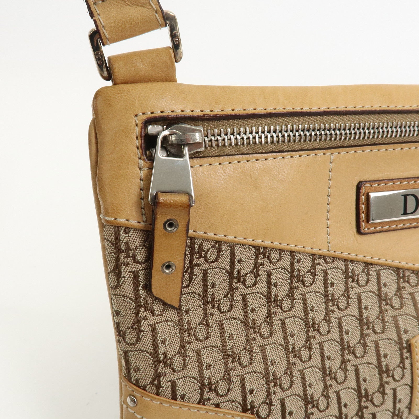 Christian Dior Street Chic Trotter Shoulder Bag Crossbody Bag Brown