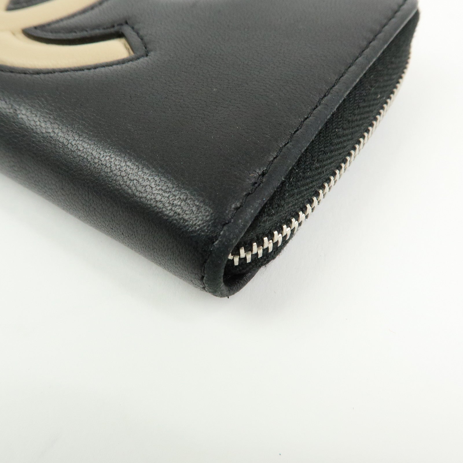 CHANEL COCO Mark Lamb Skin Round Zippy Compact Wallet Black Beige