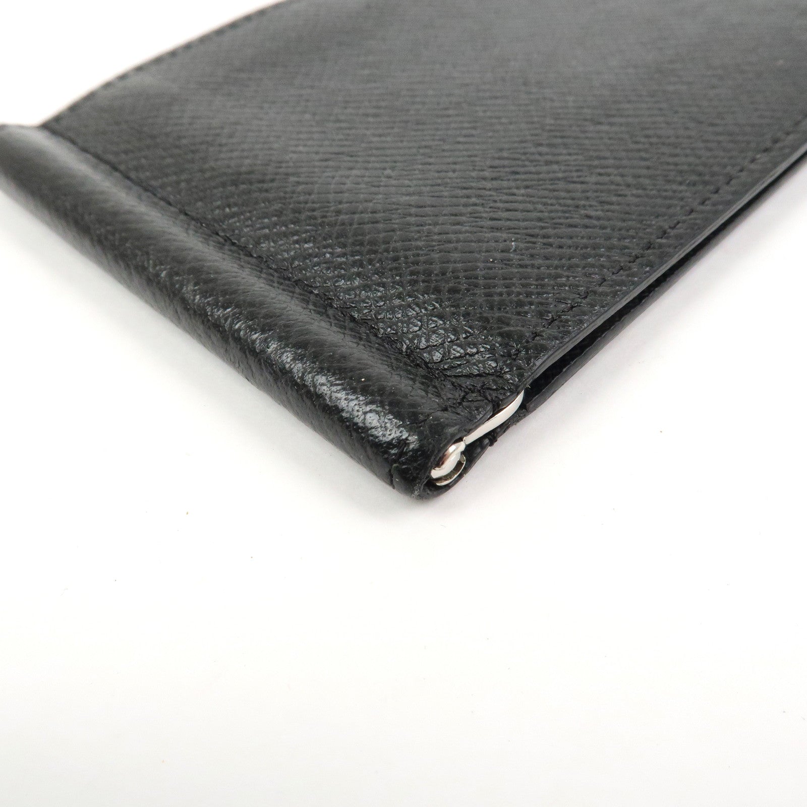 Louis Vuitton Taiga Portefeuille Pince Card Case Bill Clip M62978