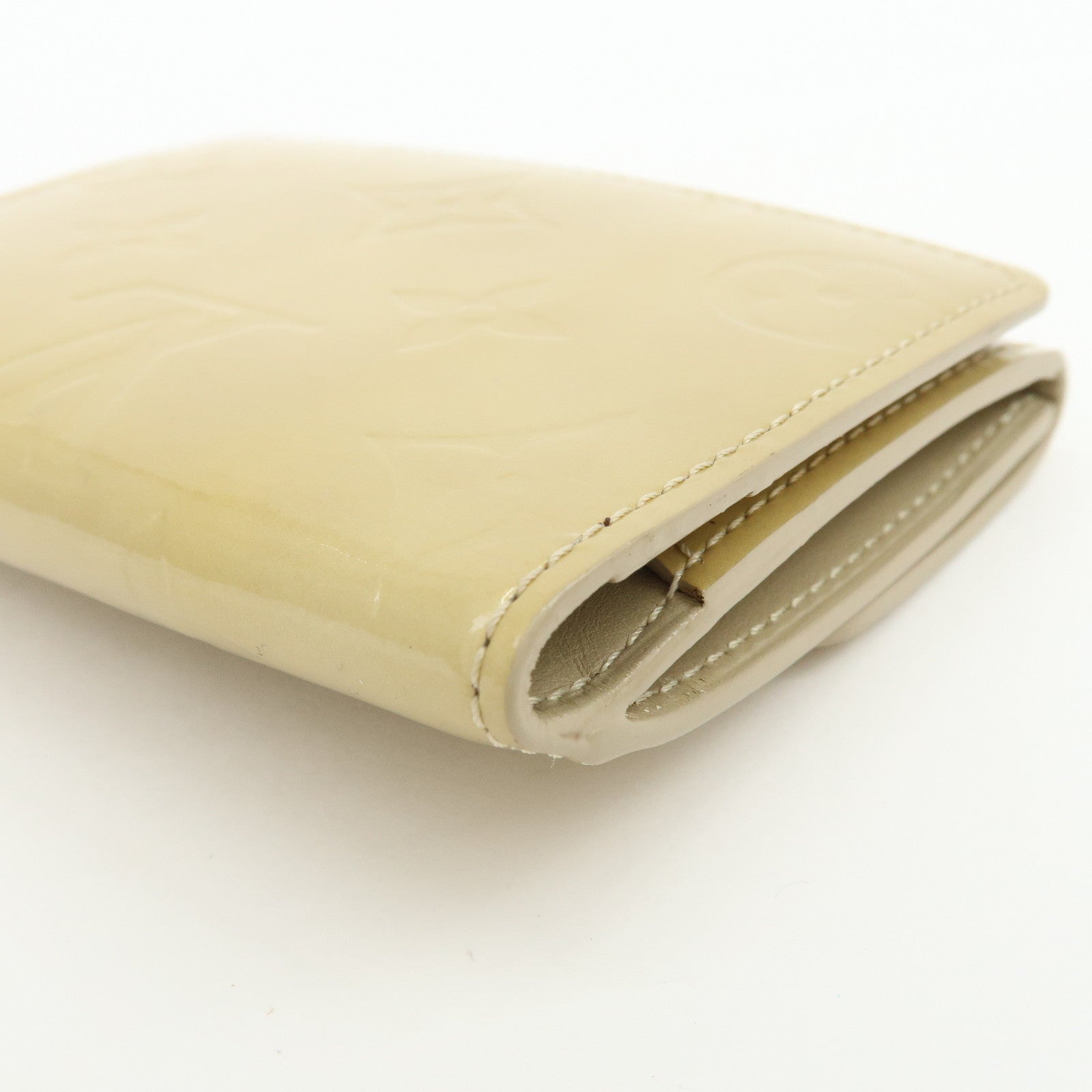 Louis Vuitton Monogram Vernis Leather Ludlow Wallet Beige M91160