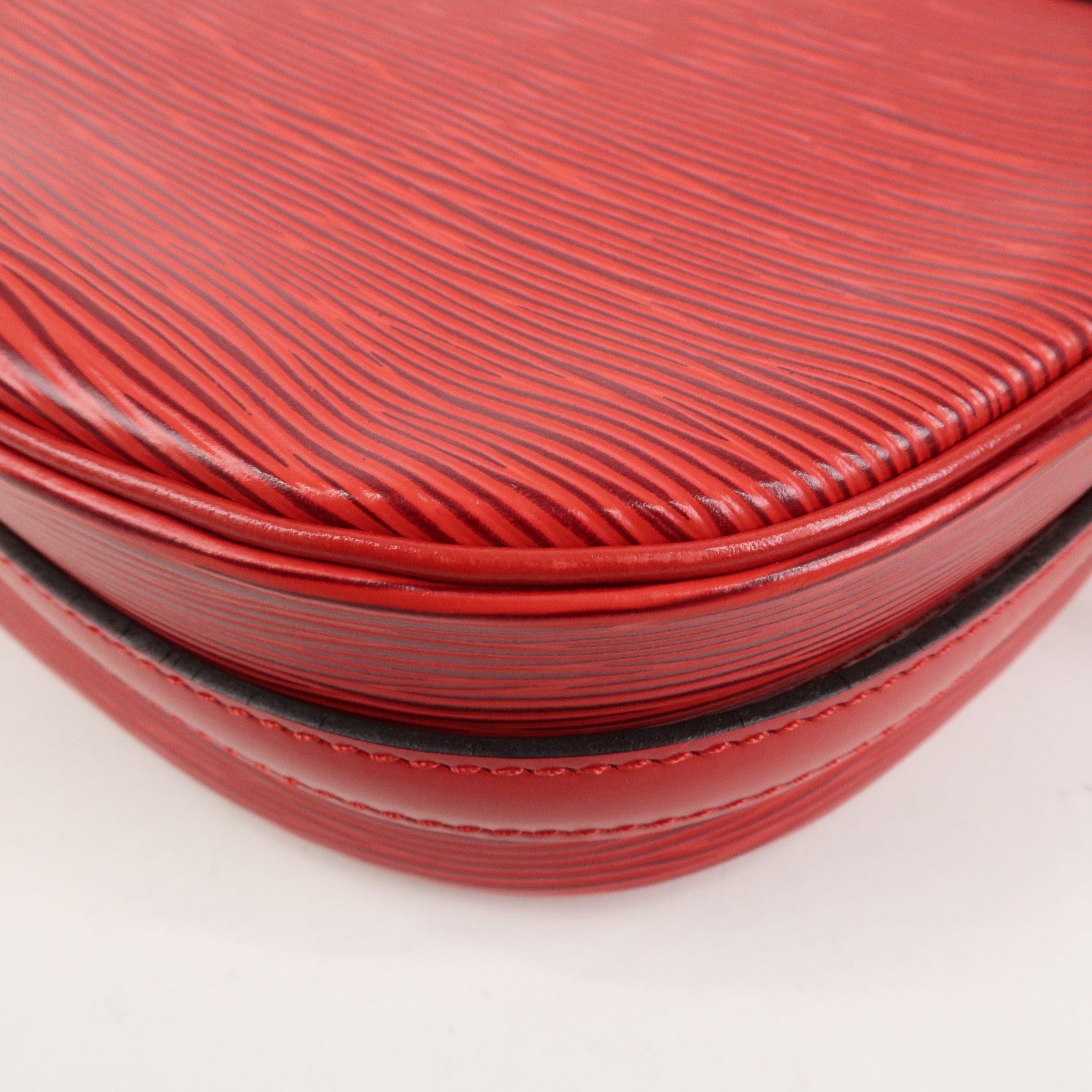 Louis Vuitton Epi Jeune Fille Shoulder Bag Castilian Red M52157