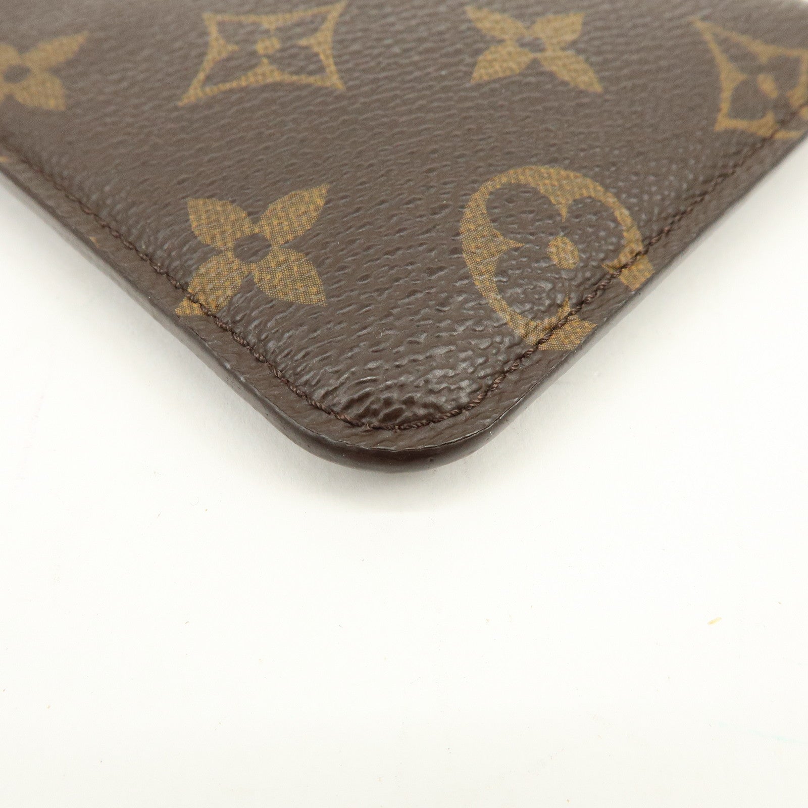 Louis Vuitton Monogram Etu i Lunettes MM Sunglasses Case M66544