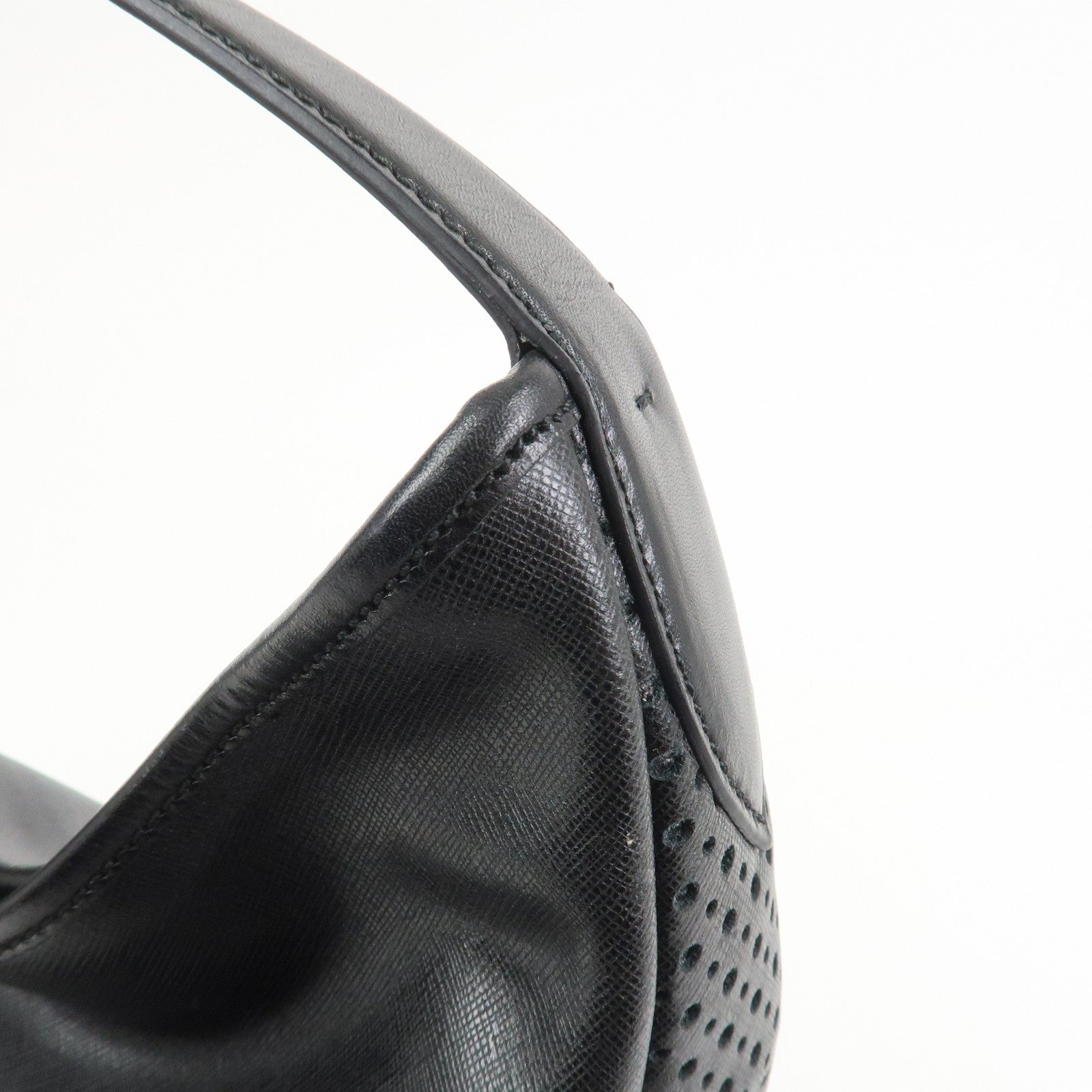 Ferragamo Gancini Leather Shoulder Bag Hand Bag Black EE-21 C660