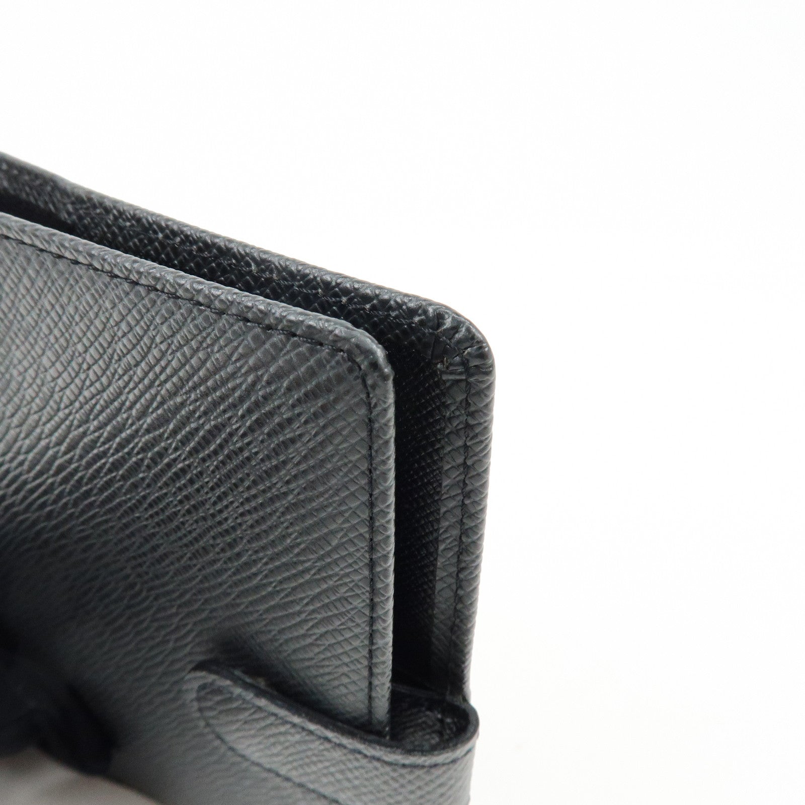 Louis Vuitton Taiga Leather Agenda PM Planner Cover Ardoise R20426
