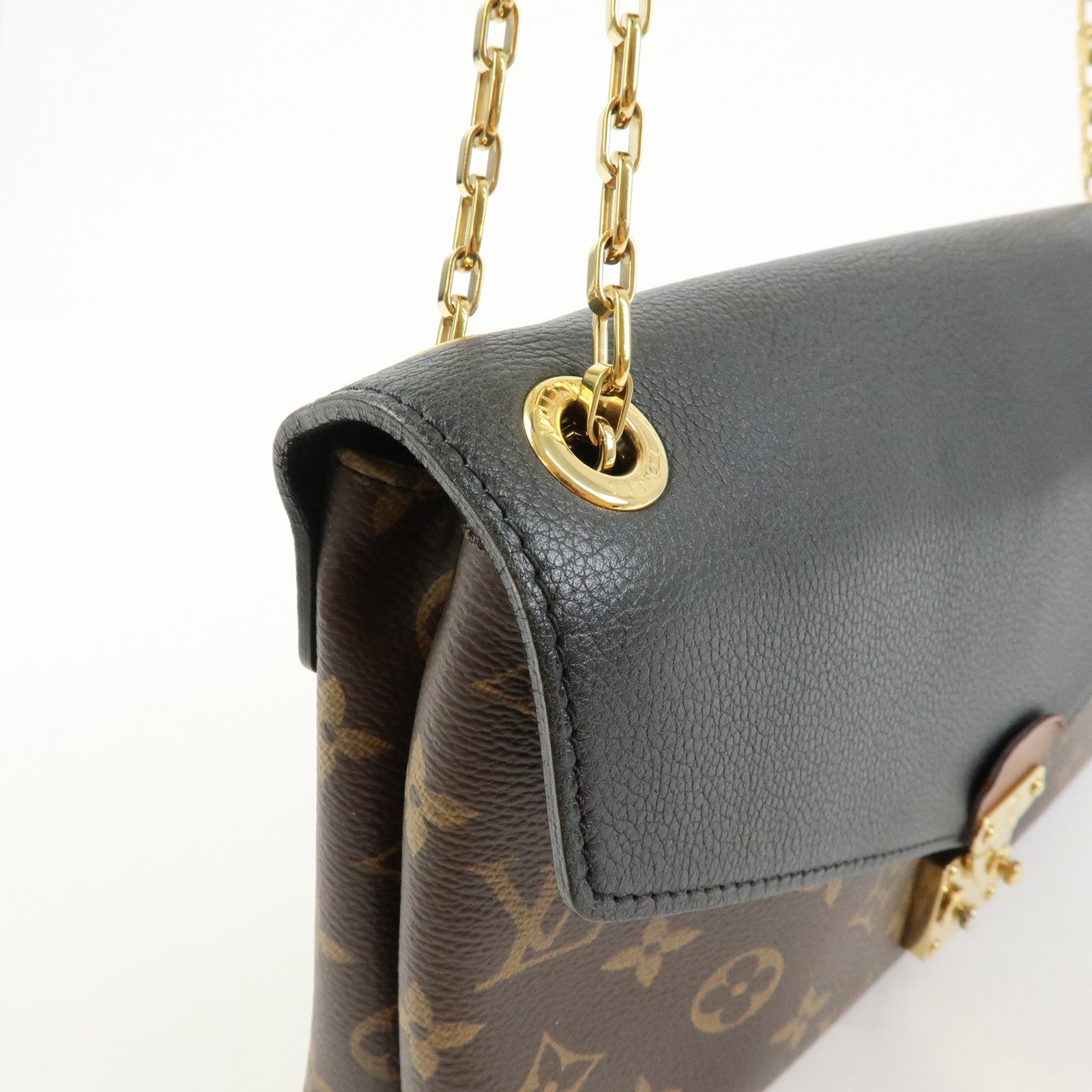 Louis Vuitton Monogram Pallas Chain Shoulder Bag M41223