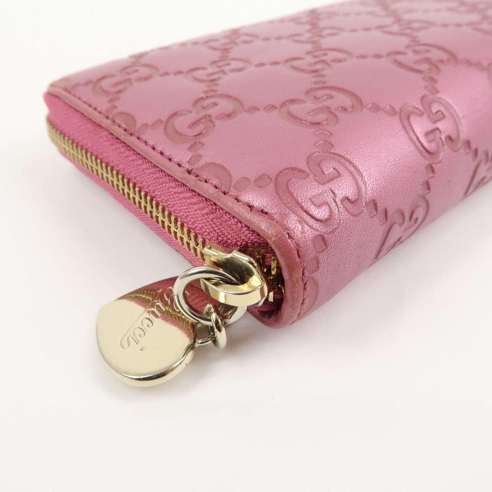 GUCCI Lovely Heart Guccissima Leather Round Zippy Long Wallet 278566