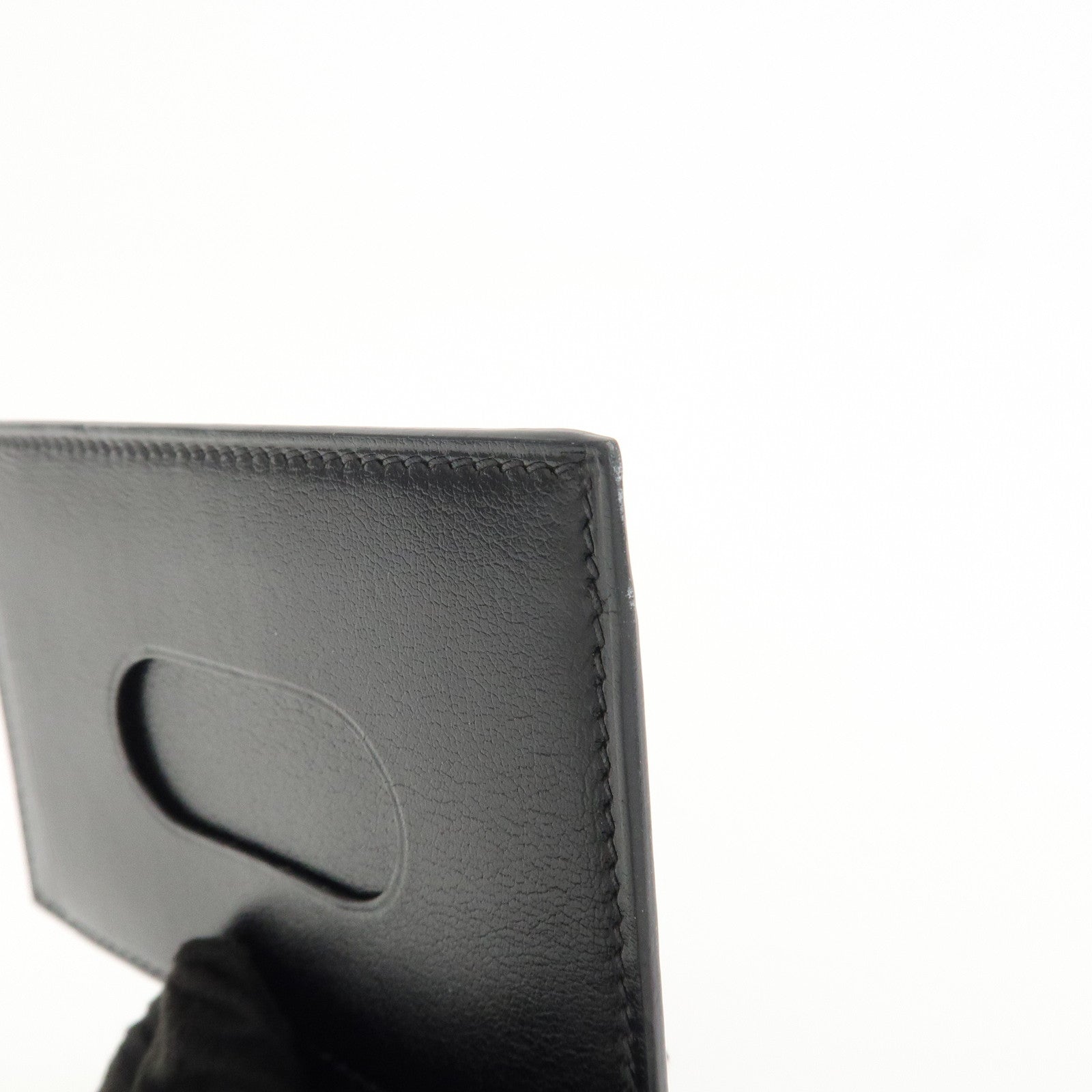 HERMES Evercalf Leather Chouchou Serie Button 笆｡I Stamped Pass Case