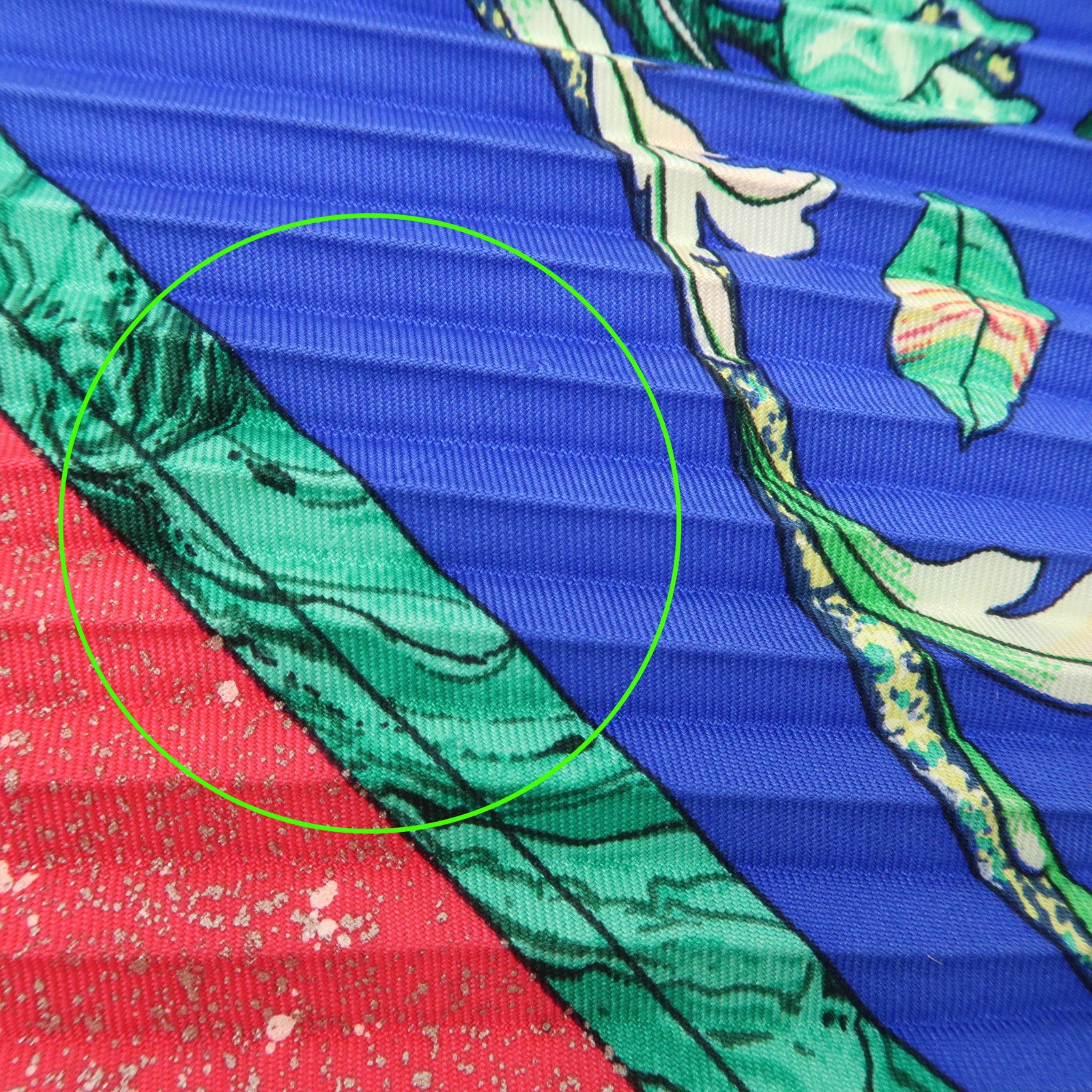 HERMES  Carre 90 Silk 100% Pleats Scarf PIERRES d' ORIENT et OGGIDENT Blue