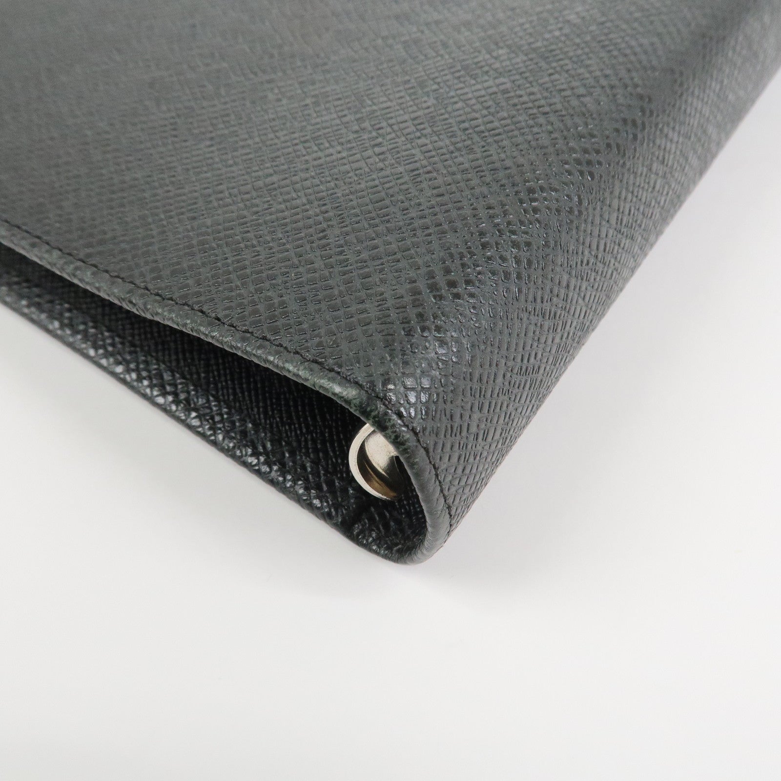 Louis Vuitton Taiga Leather Agenda MM Planner Cover Ardoise R20222