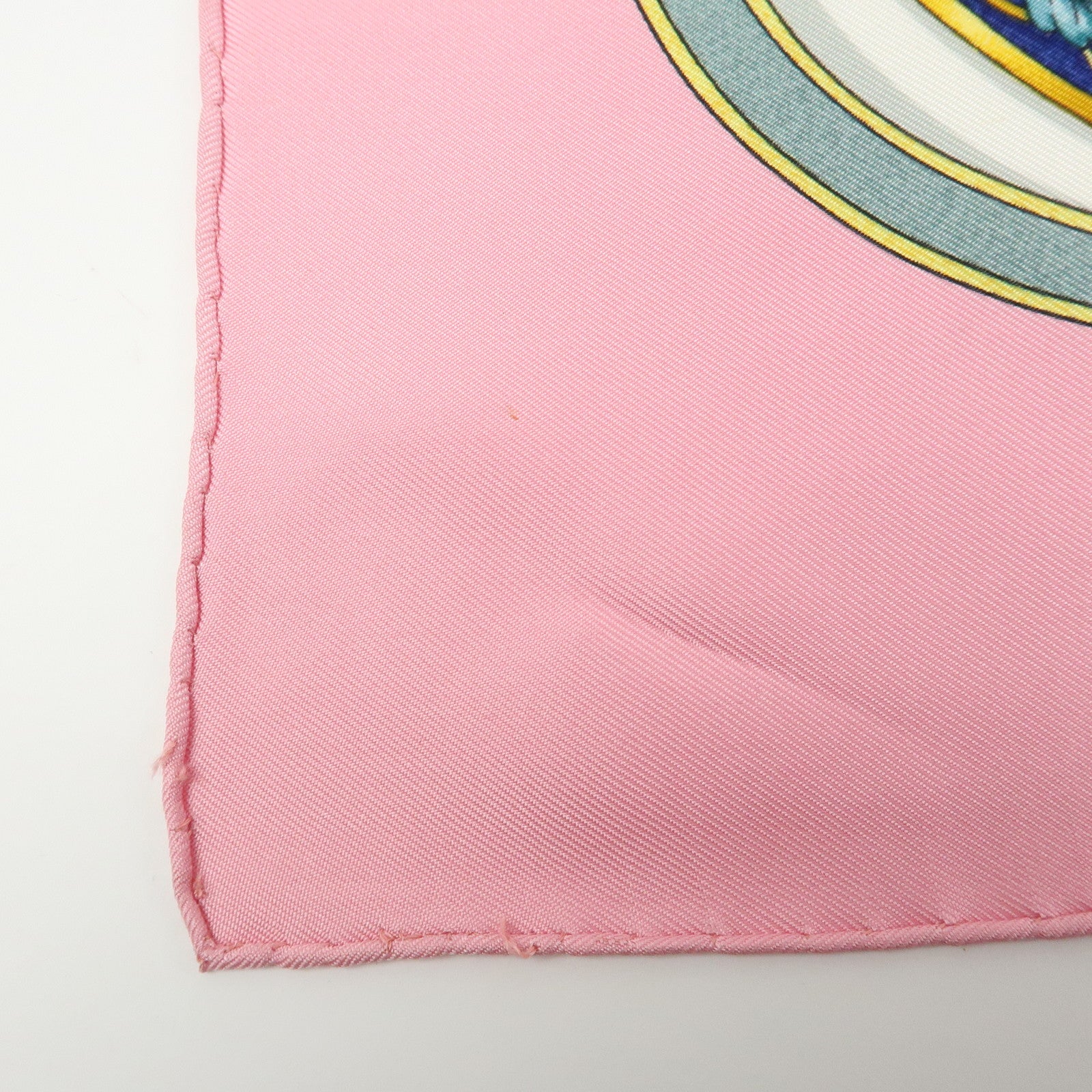 HERMES Carre 90 Silk 100% Pourvu qu'on ait l'ivresse Scarf Pink